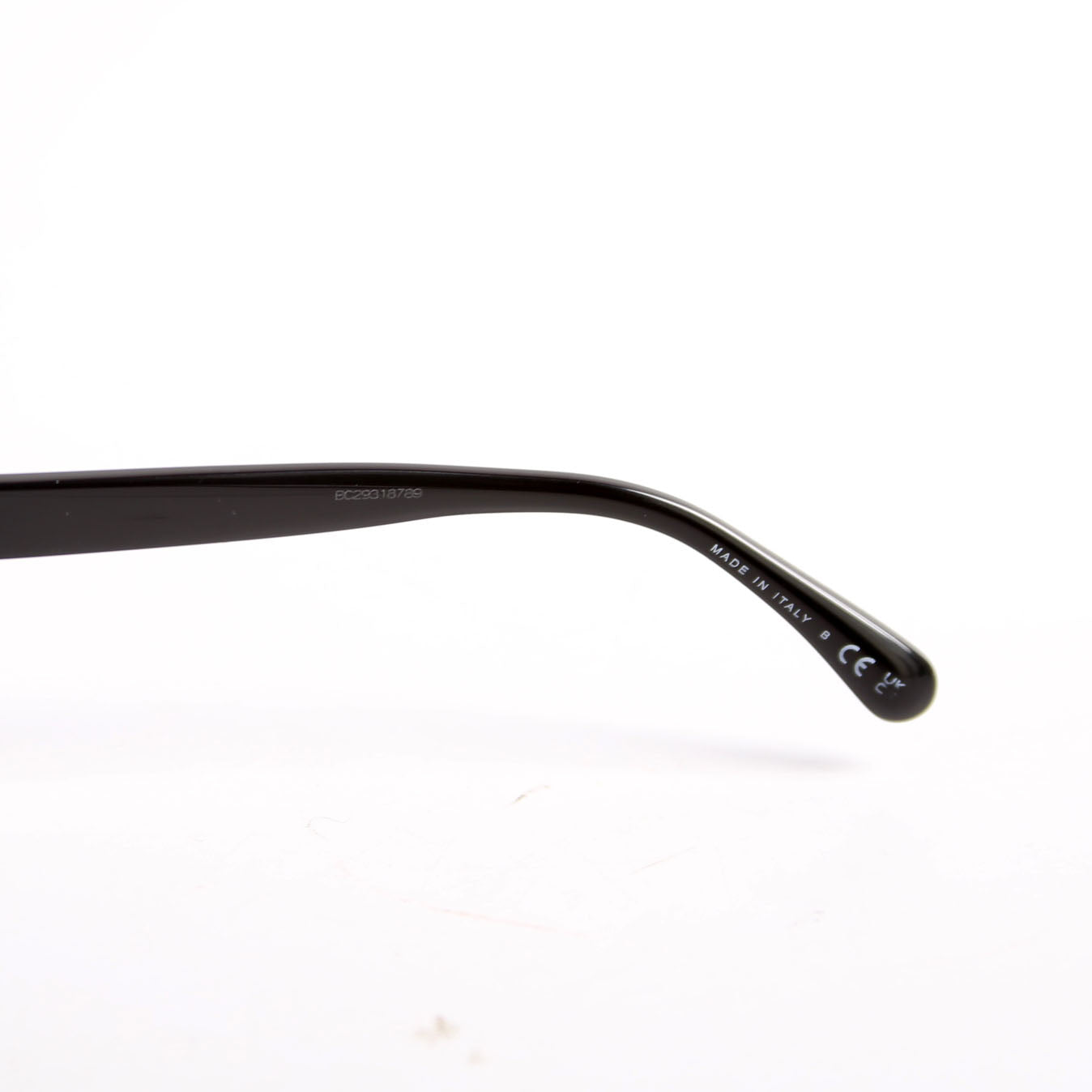5422-B-A Square Black