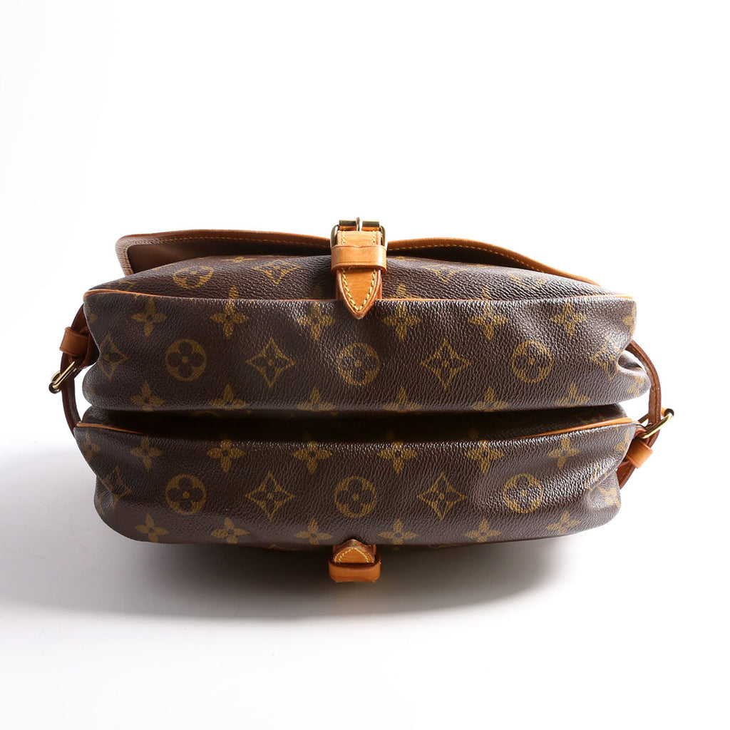Saumur 30 Monogram