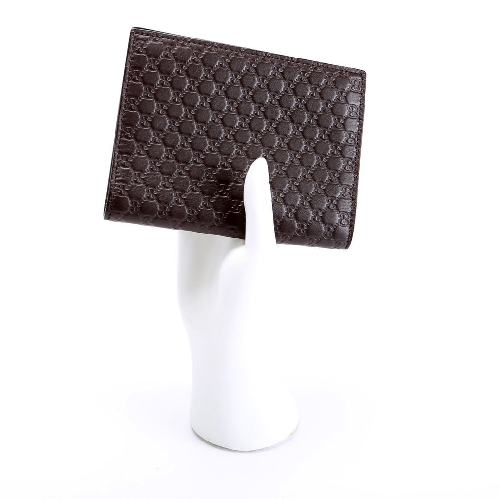 496948 Microguccissima Passport Holder Brown