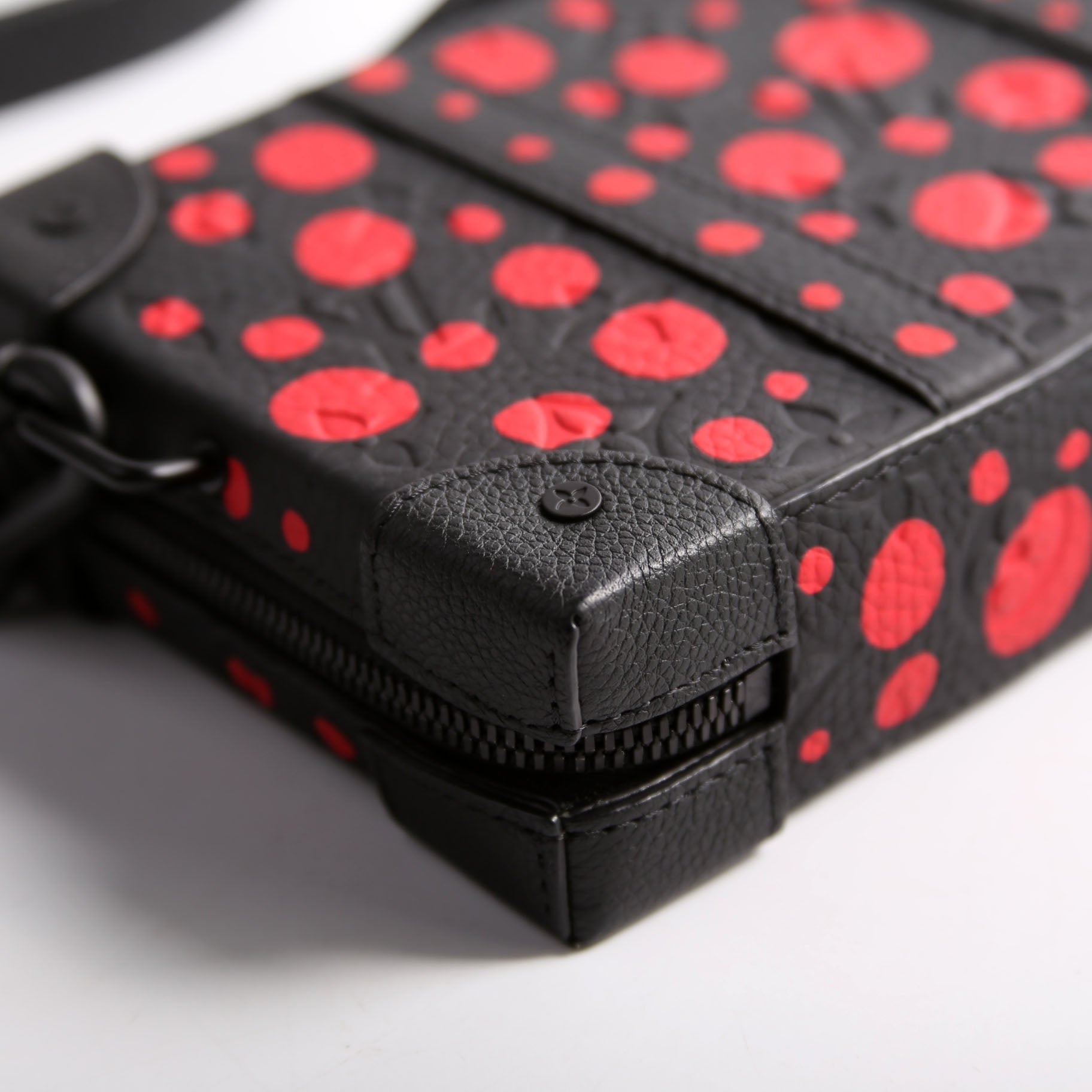 LV x YK Soft Trunk Wallet Taurillon Monogram Dots Black/Red