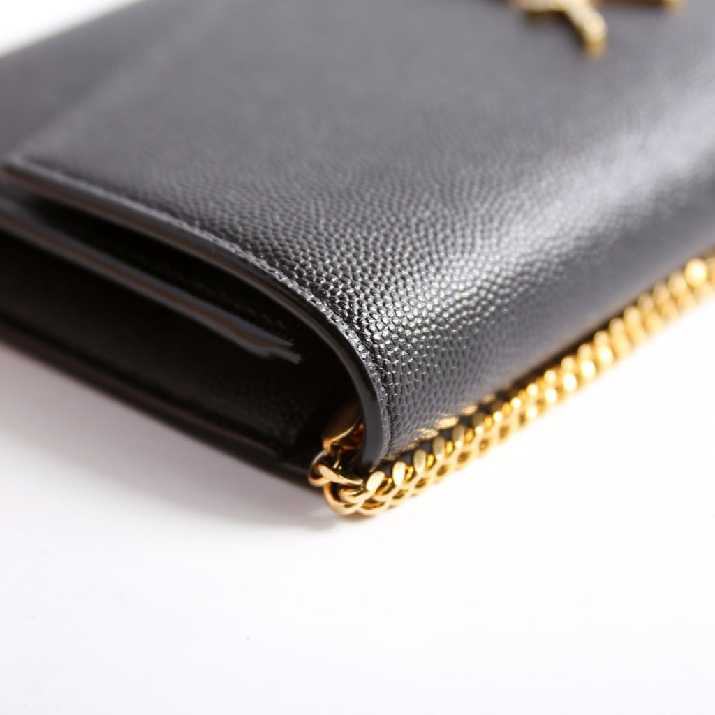 Uptown Chain Wallet Grain 607788 Black