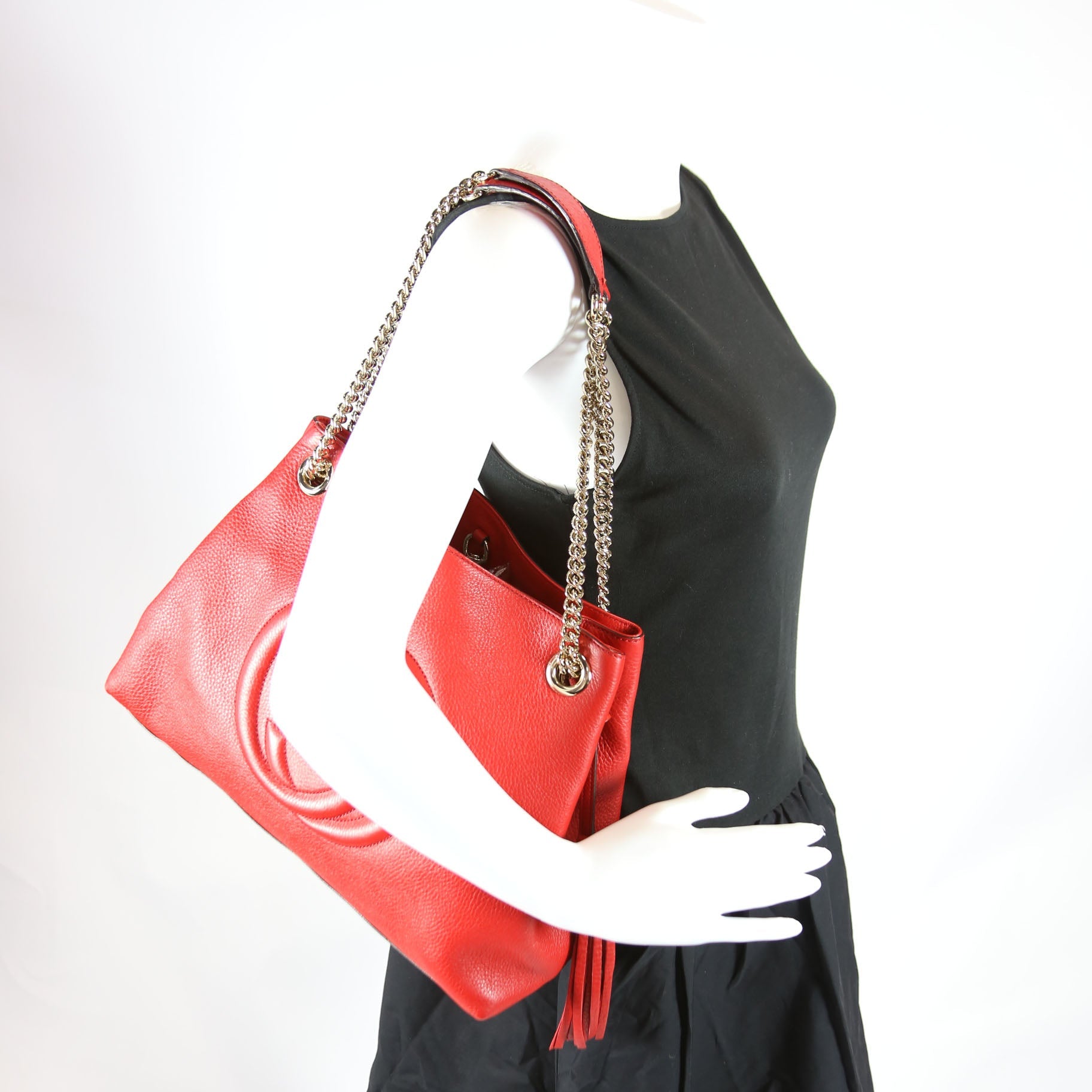 308982 Soho Leather Shoulder Medium Red