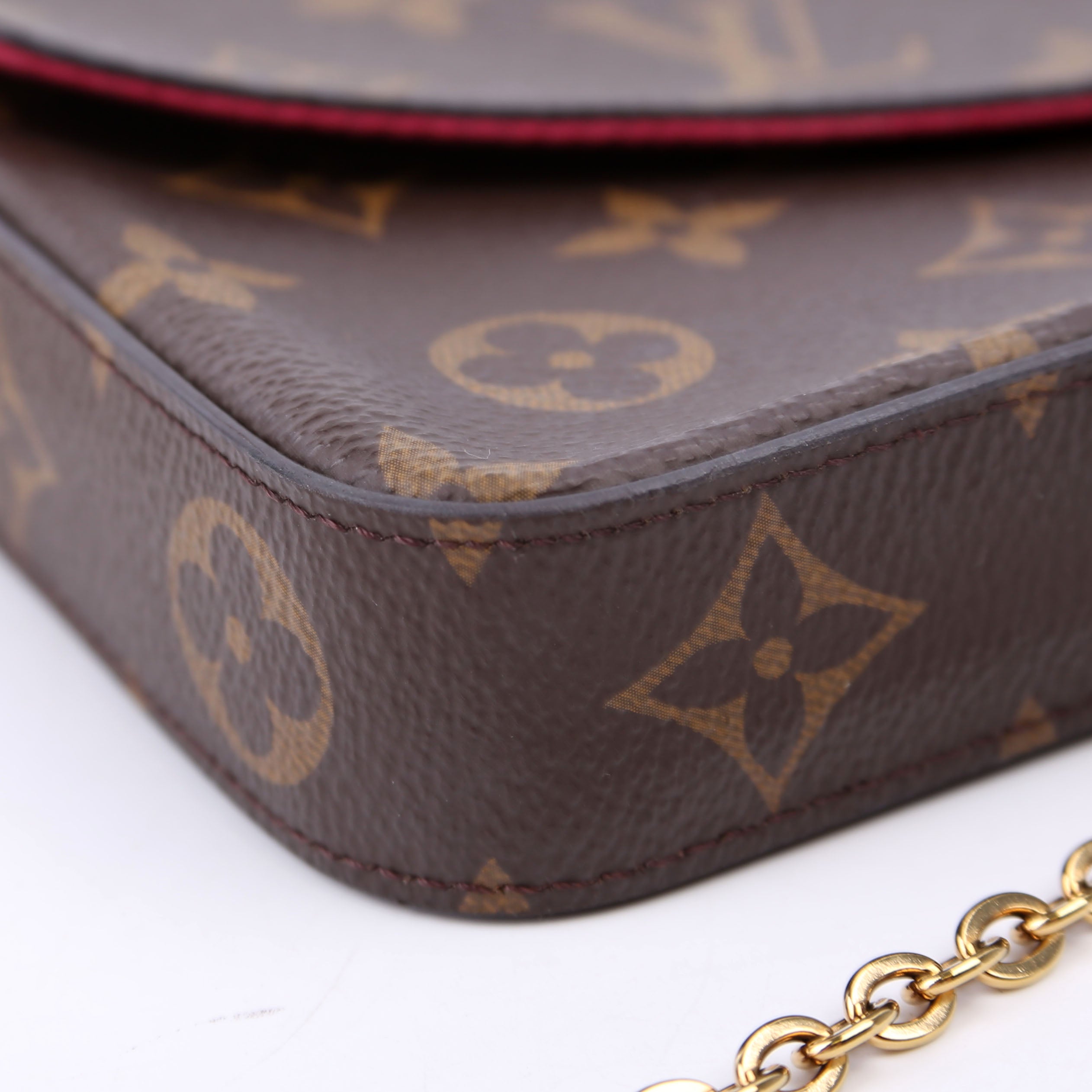 Pochette Felicie Monogram