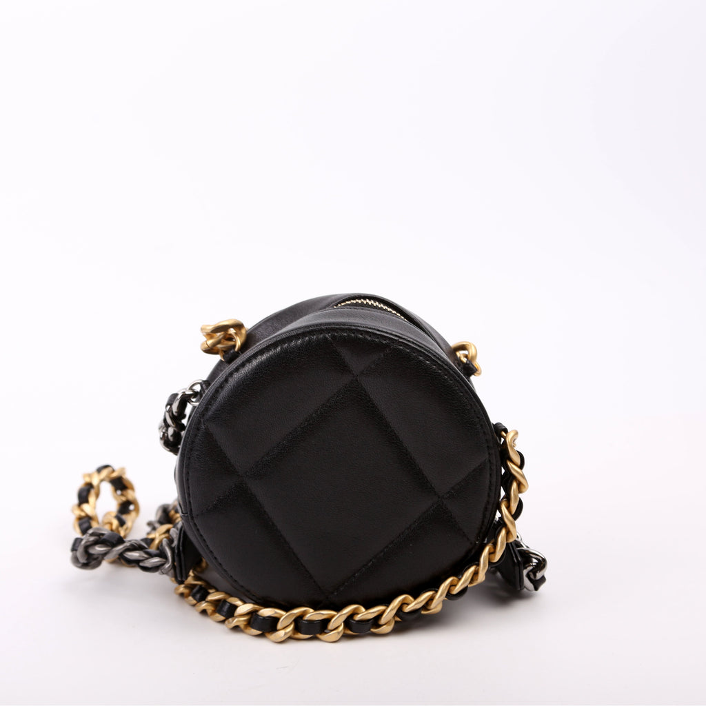 Chanel 19 Round Clutch Goarskin 29M Black