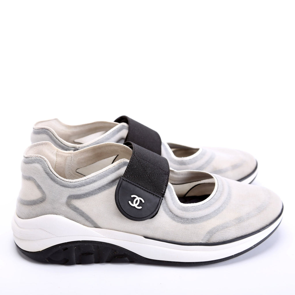 CC Mesh/Lycra Sneakers Size 37