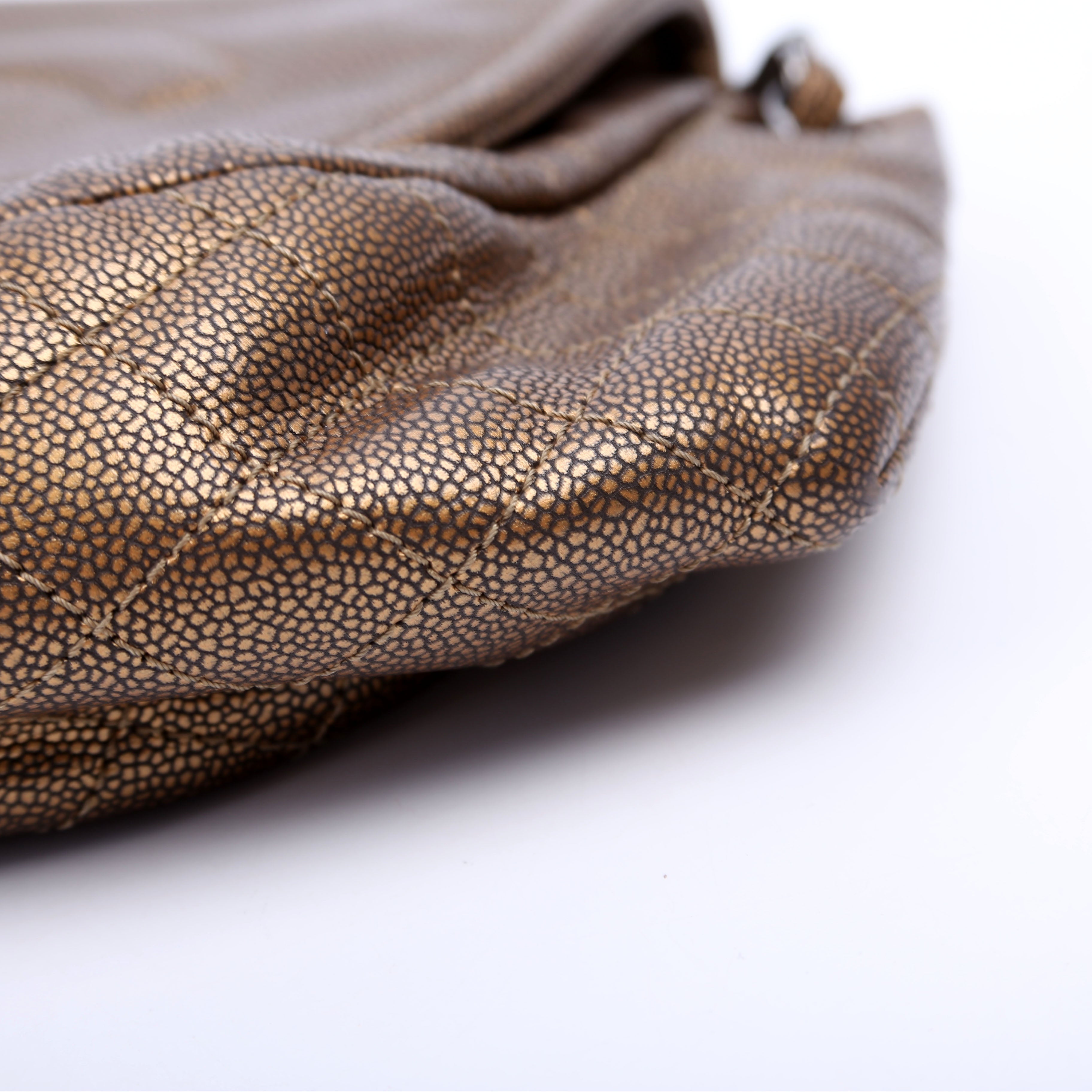 Half Moon Flap Caviar 12M Gold