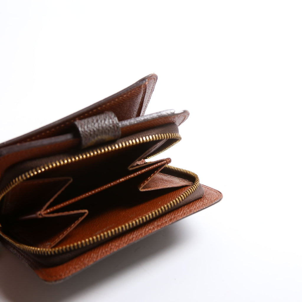Compact Zippe Wallet Monogram