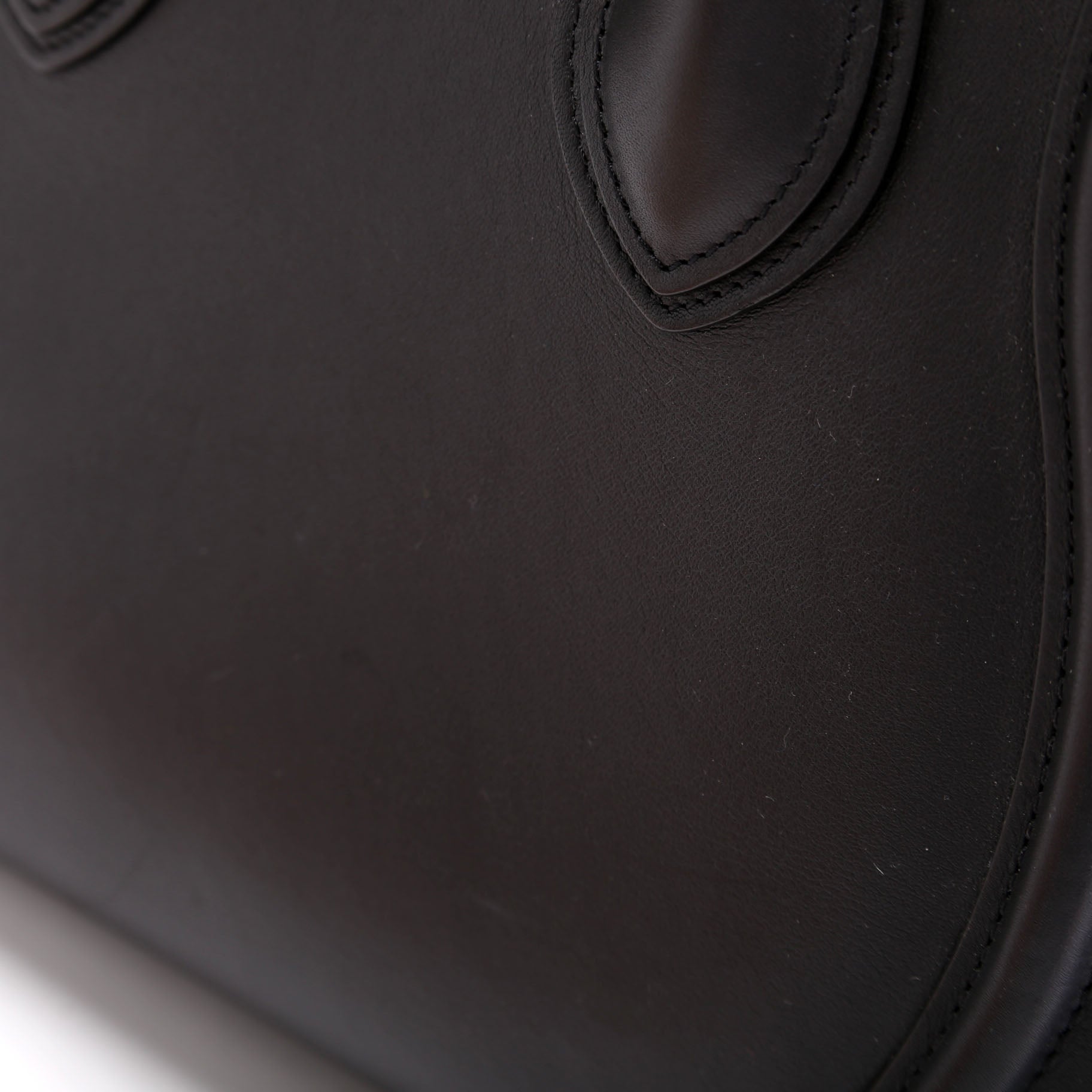 Luggage Micro Black