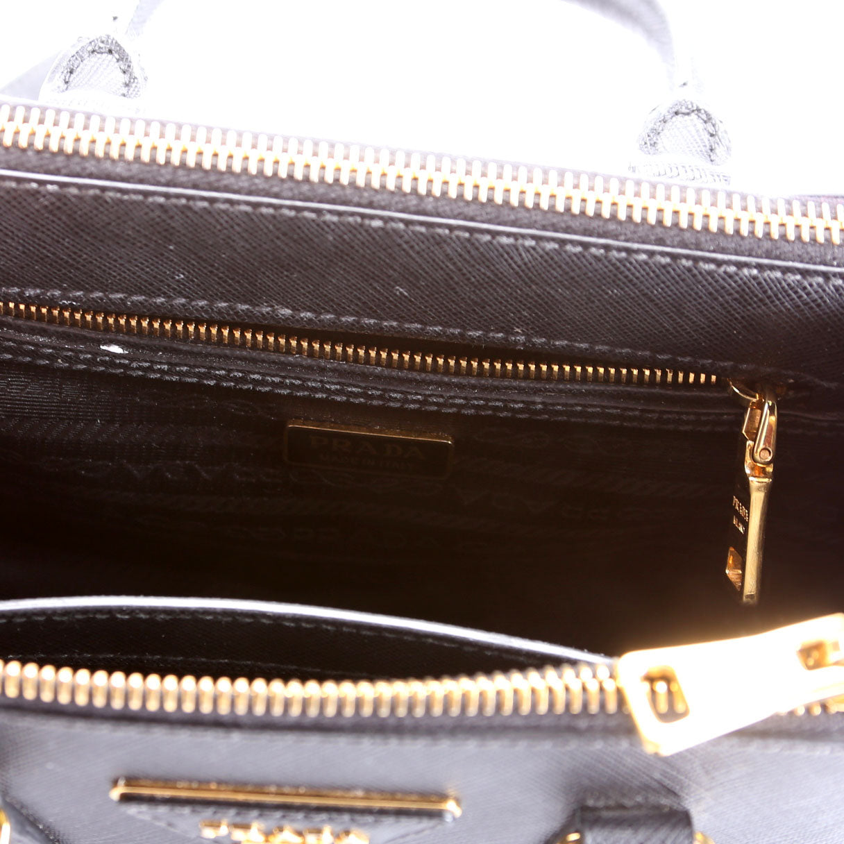 1BA906 Saffiano Lux Galleria Mini Black