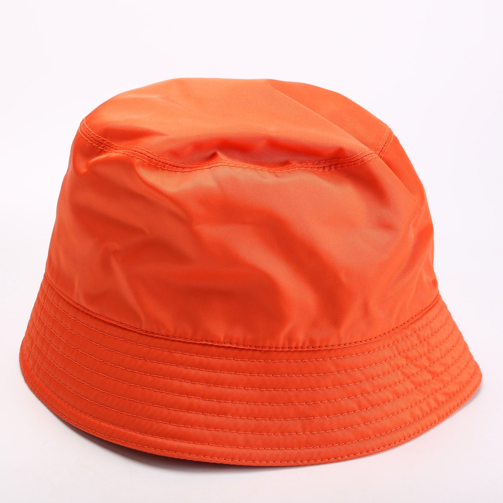 1HC137 Re-Nylon Triangle Logo Bucket Size Medium Orange