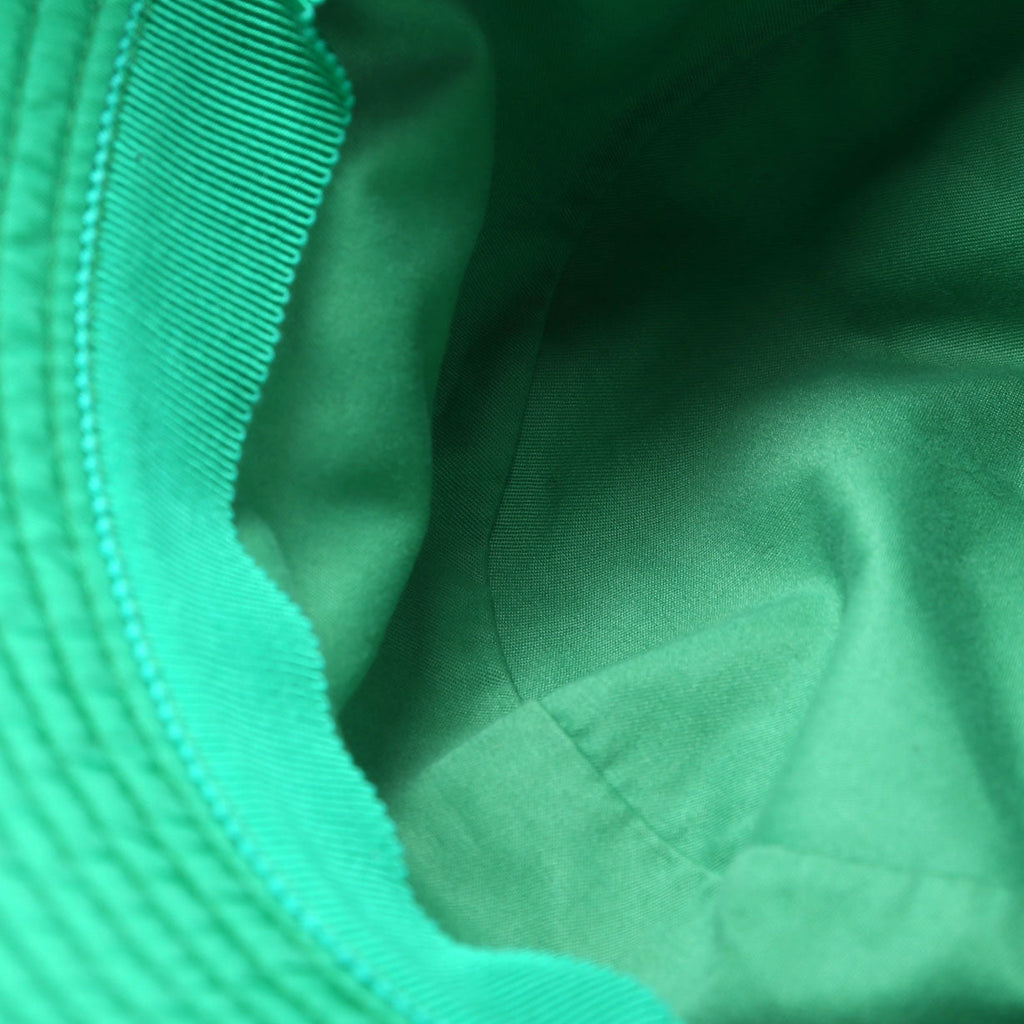 1HC137 Re-Nylon Triangle Logo Bucket Size Medium Green
