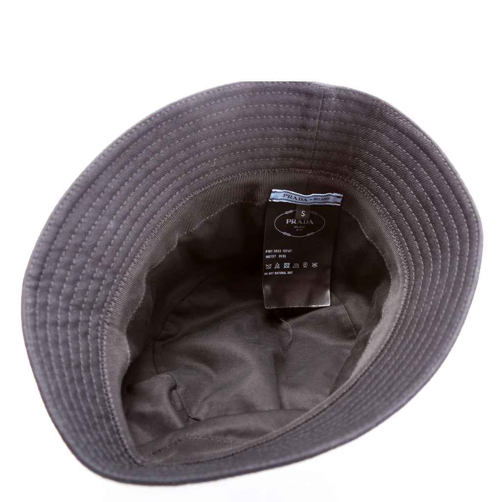 1HC137 Canvas Large Logo Bucket Size Small Black