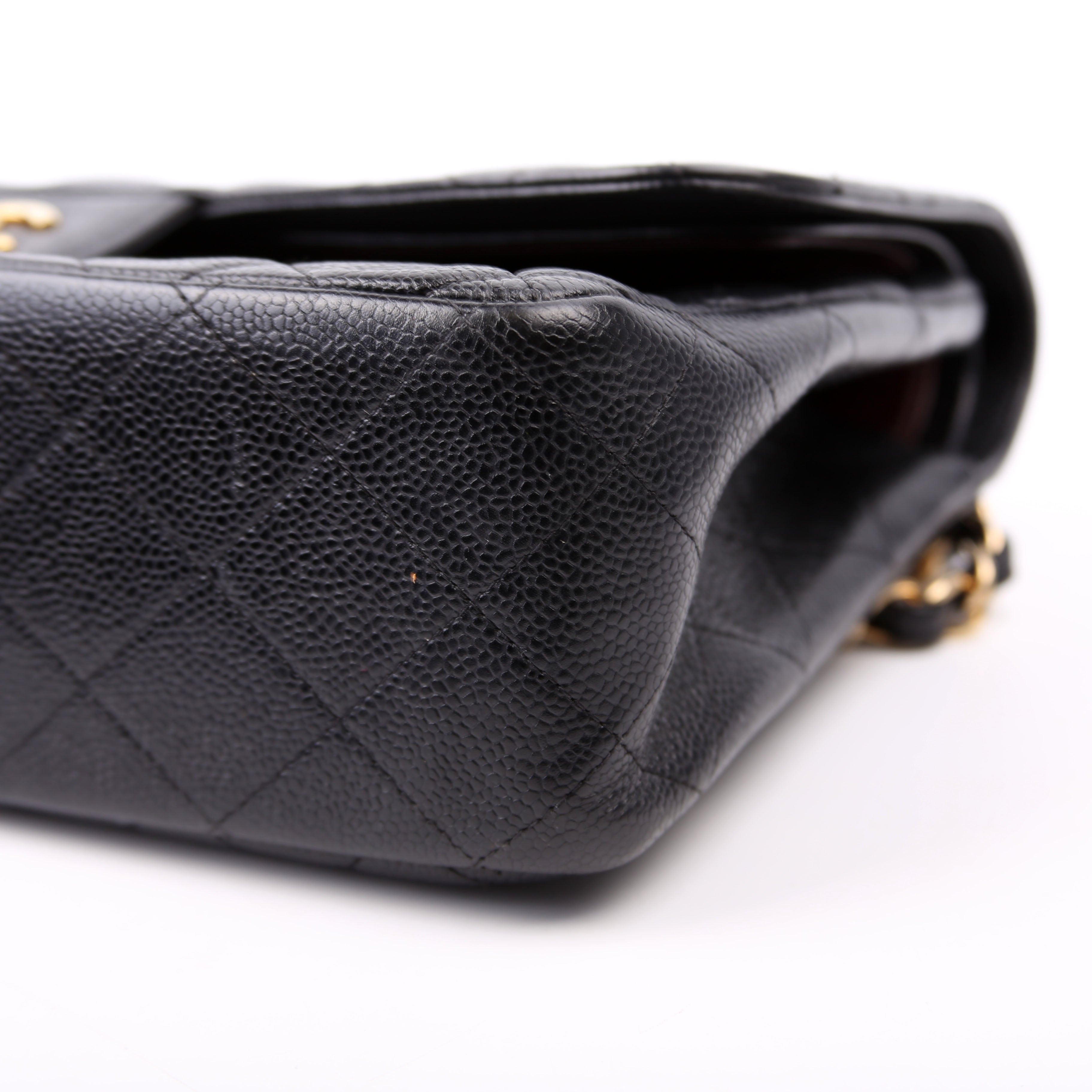 Classic Flap Jumbo Caviar 16M Black
