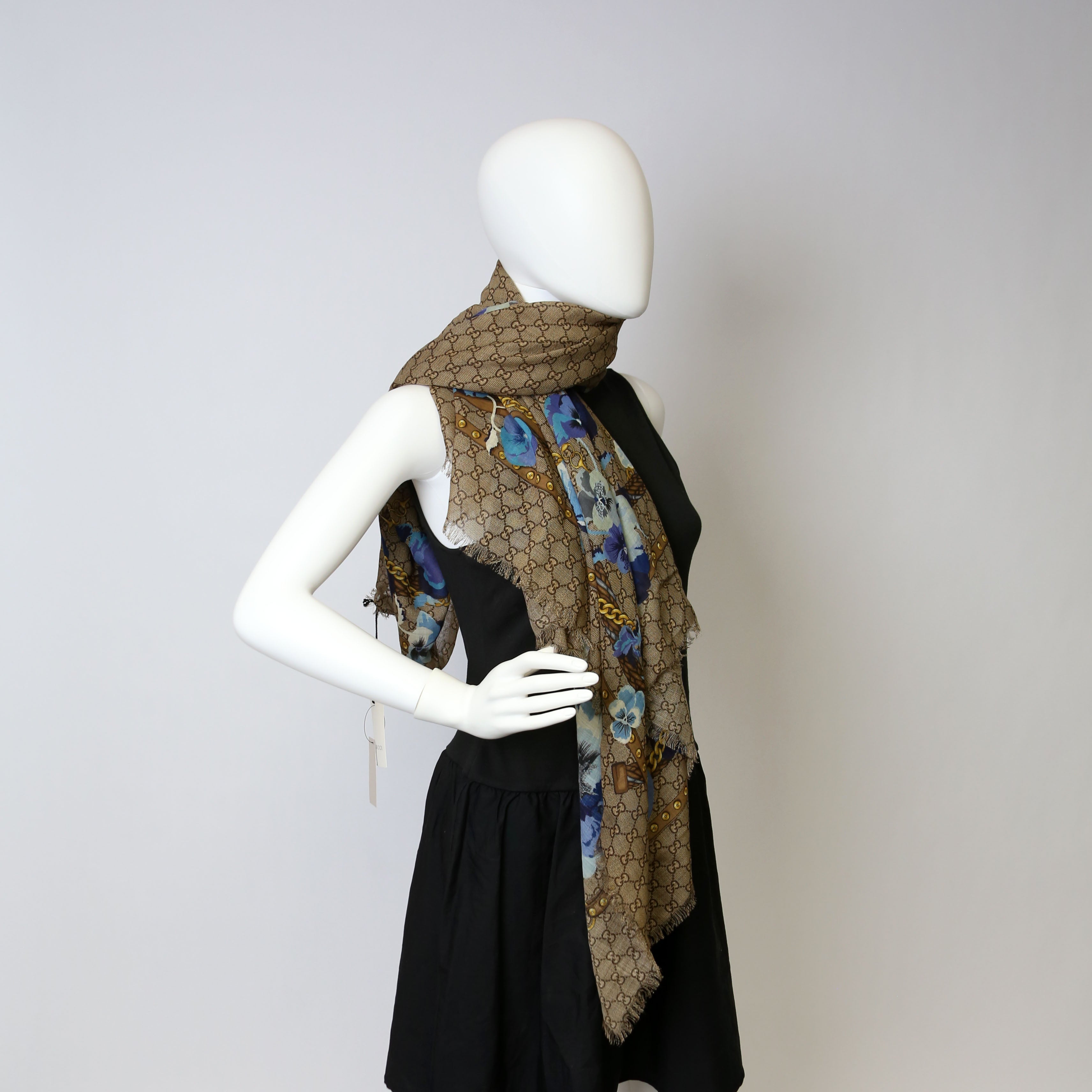 Panshie Flower Fringe Shawl Wool Scarf