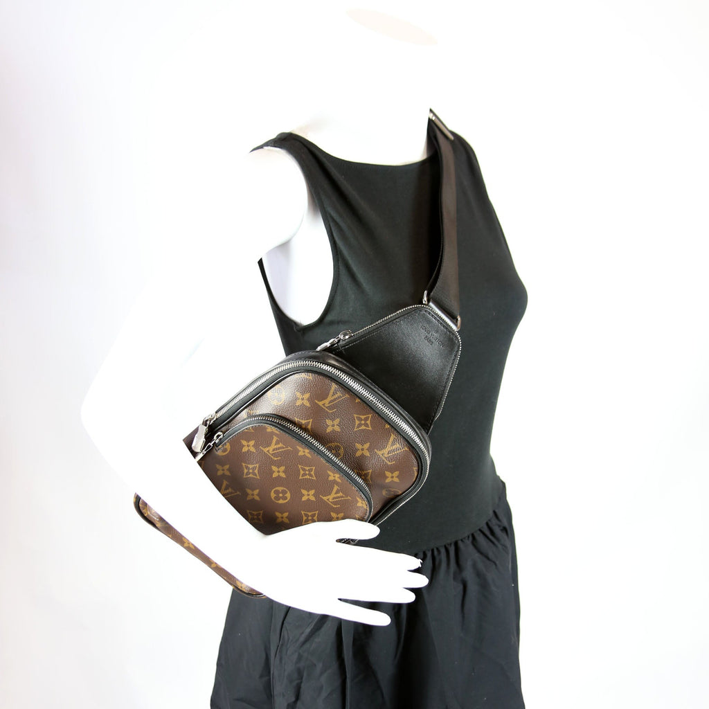Avenue Sling Bag NM Monogram Black/Brown