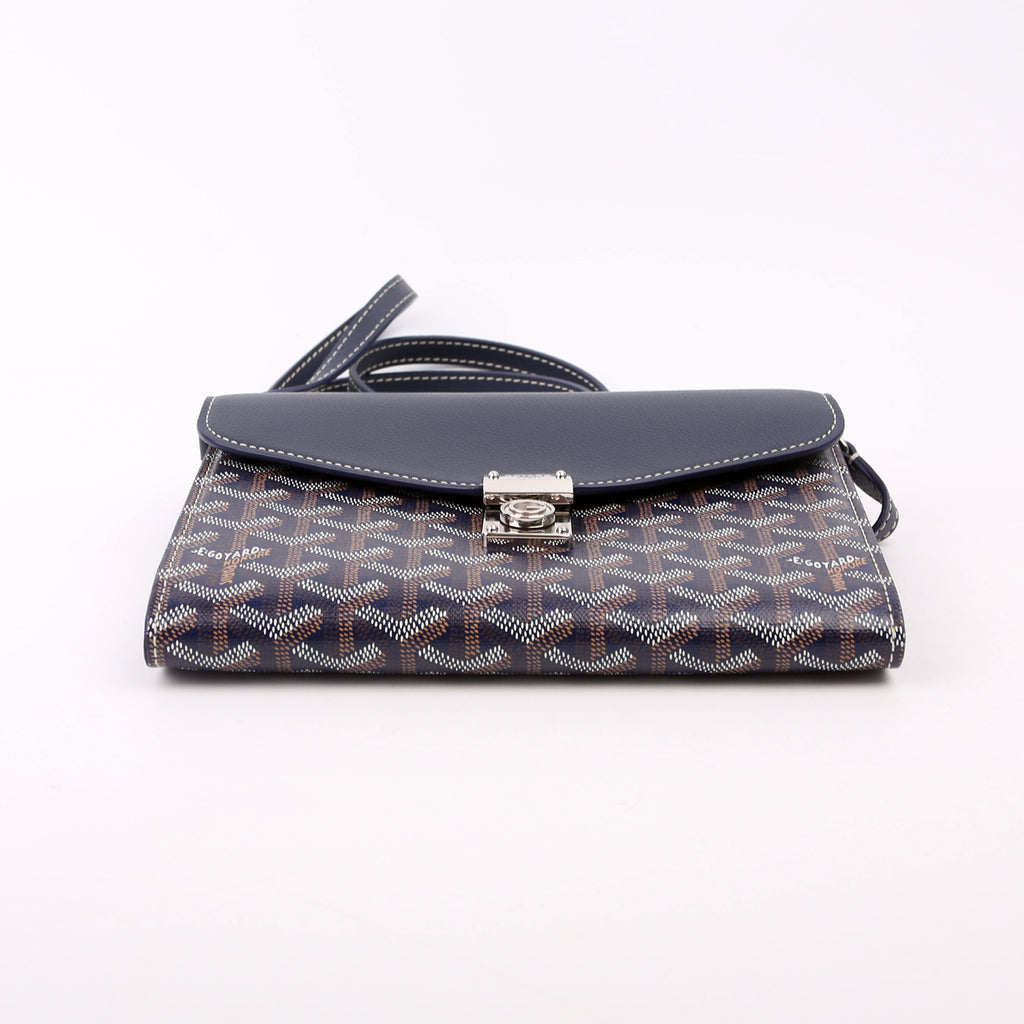 Chypre Pouch Wallet With Strap Navy
