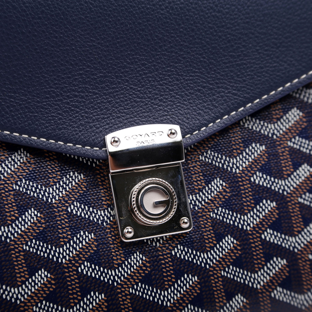 Chypre Pouch Wallet With Strap Navy