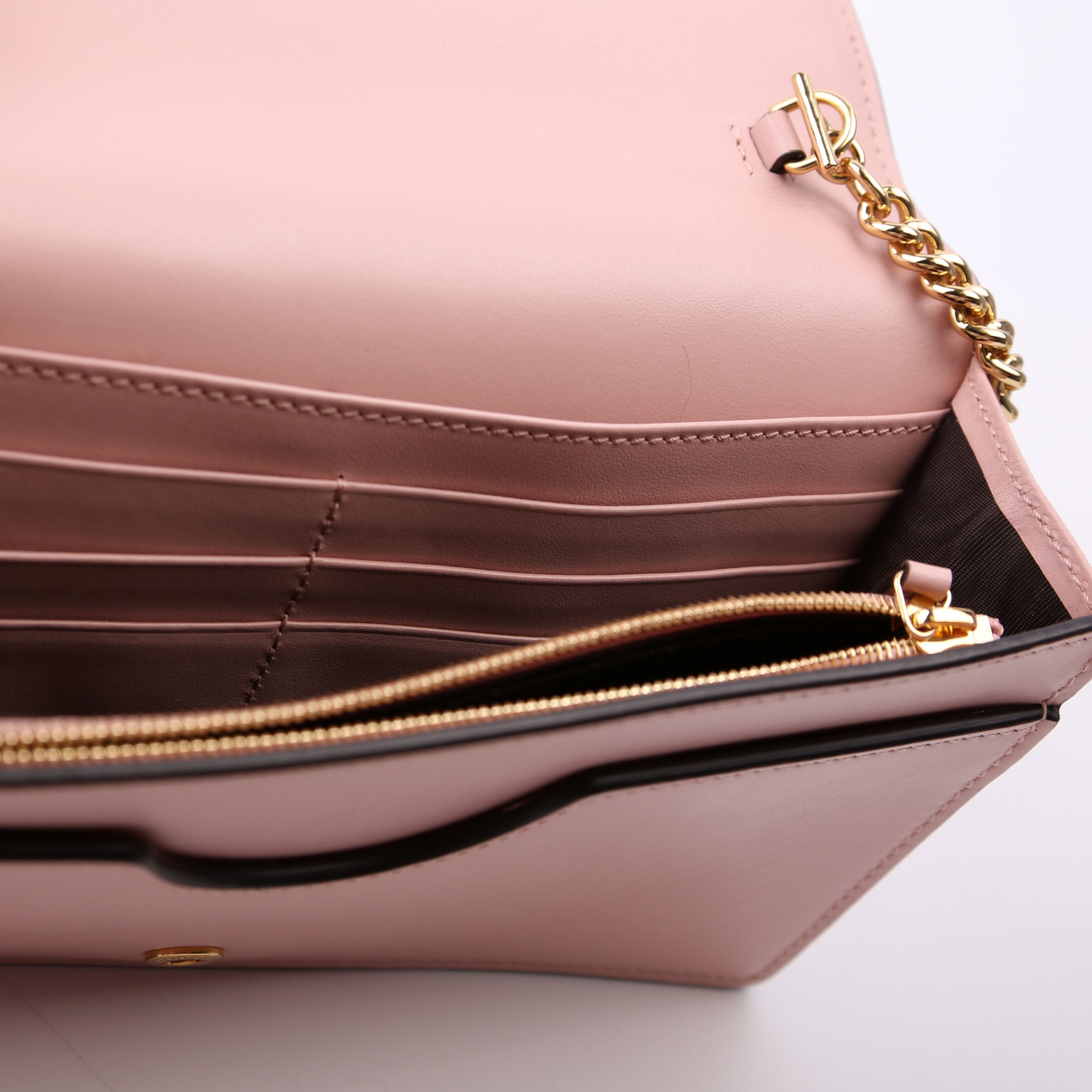 723787 GG Matelasse Chain Wallet Pink
