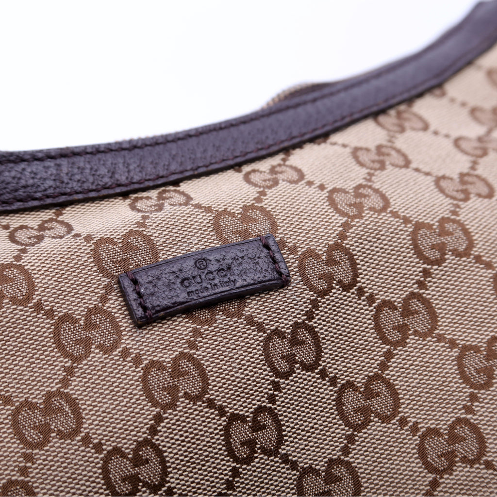 181092 GG Canvas Half Moon Hobo
