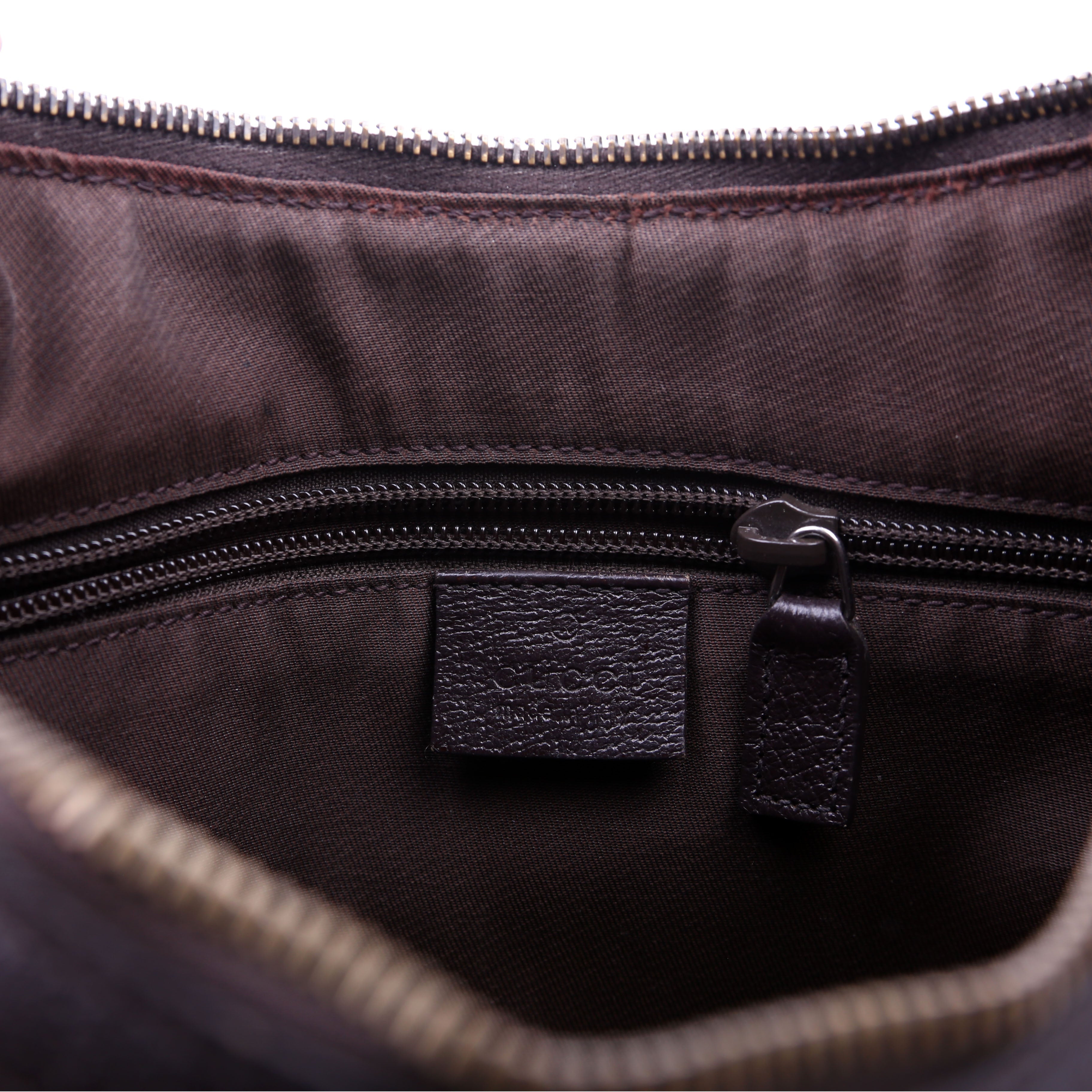181092 GG Canvas Half Moon Hobo