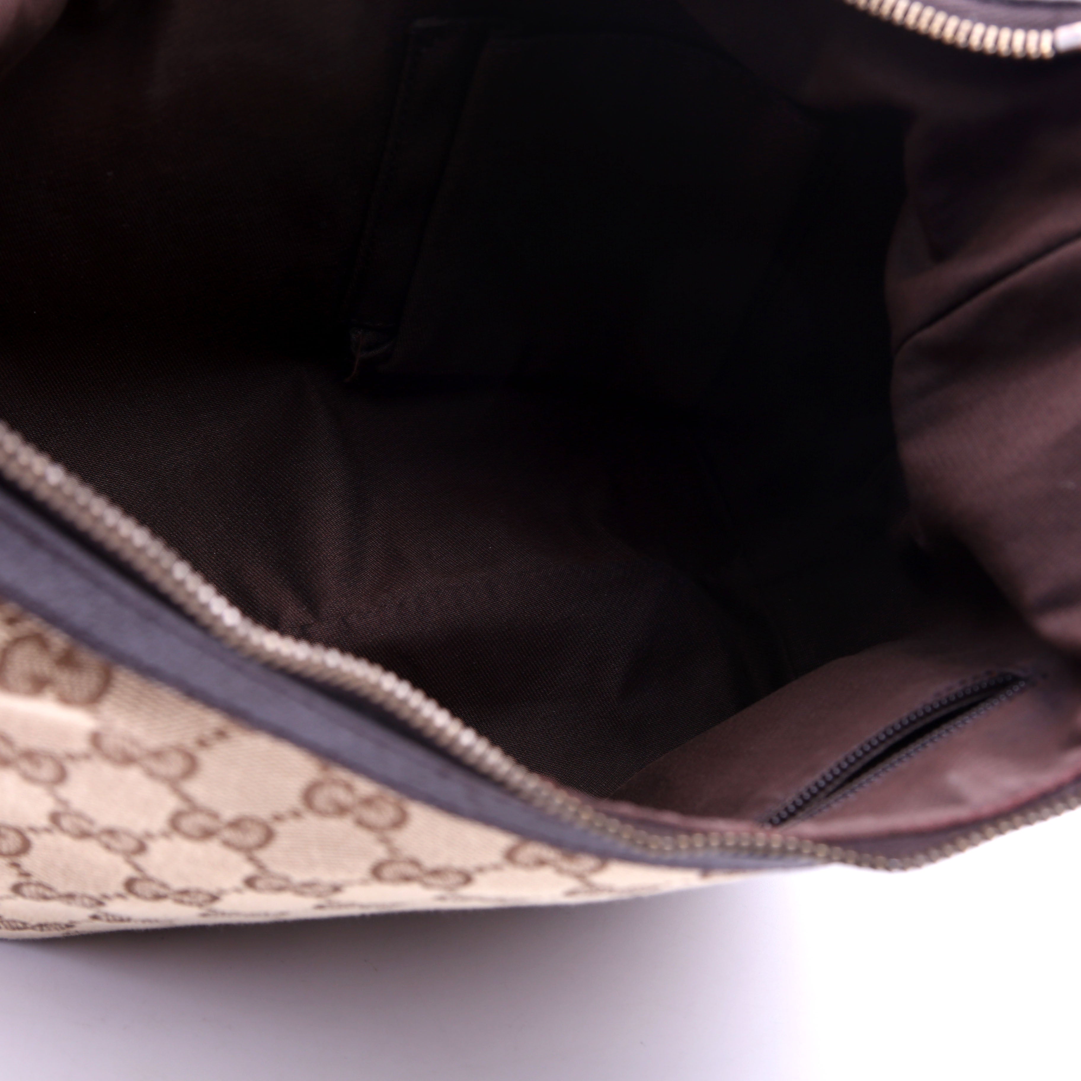 181092 GG Canvas Half Moon Hobo