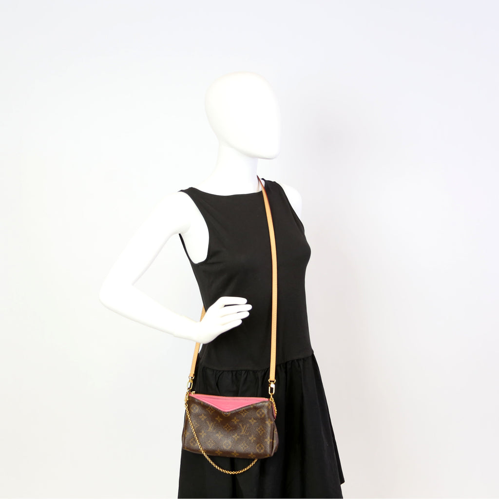 Pallas Clutch Monogram Pink