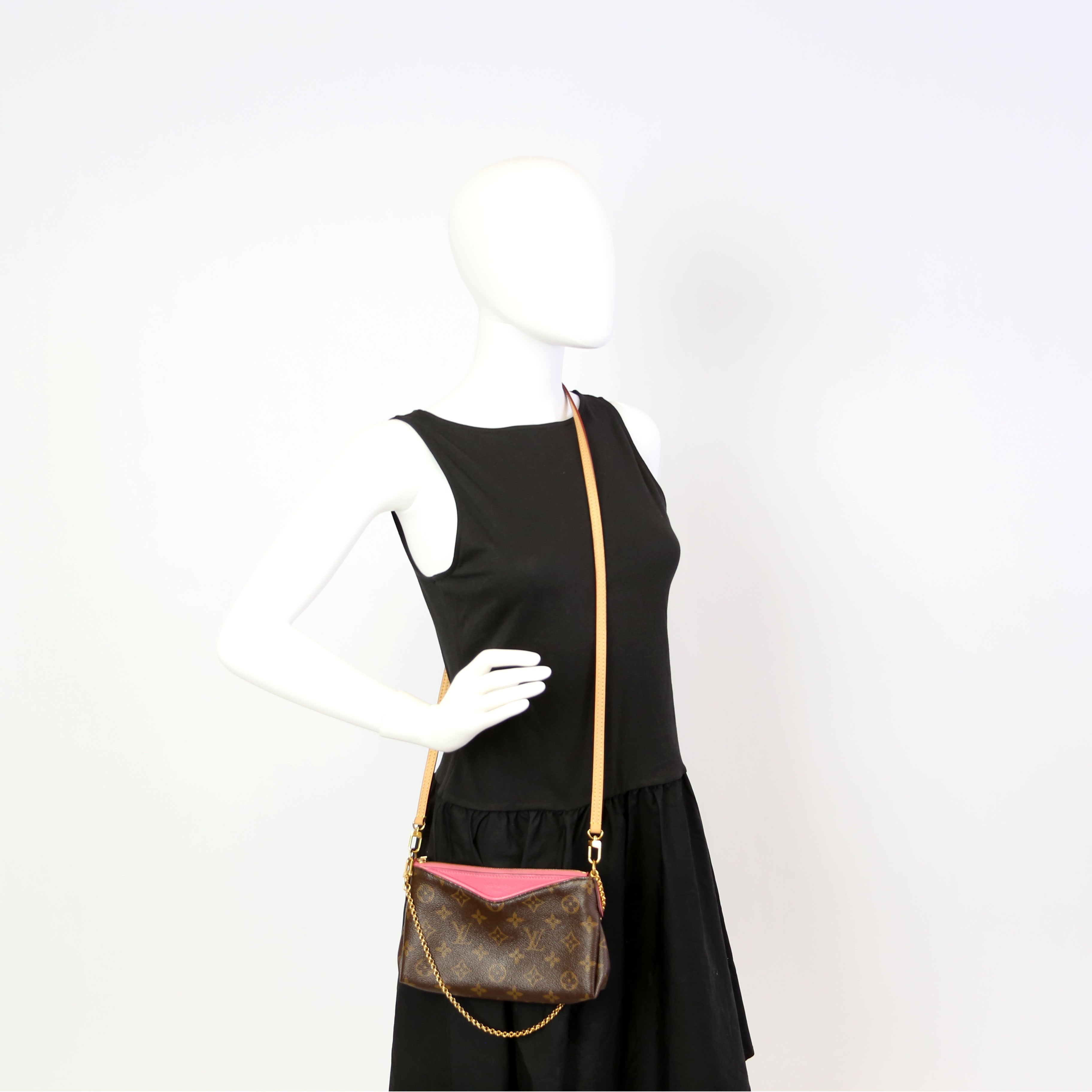 Pallas Clutch Monogram Pink