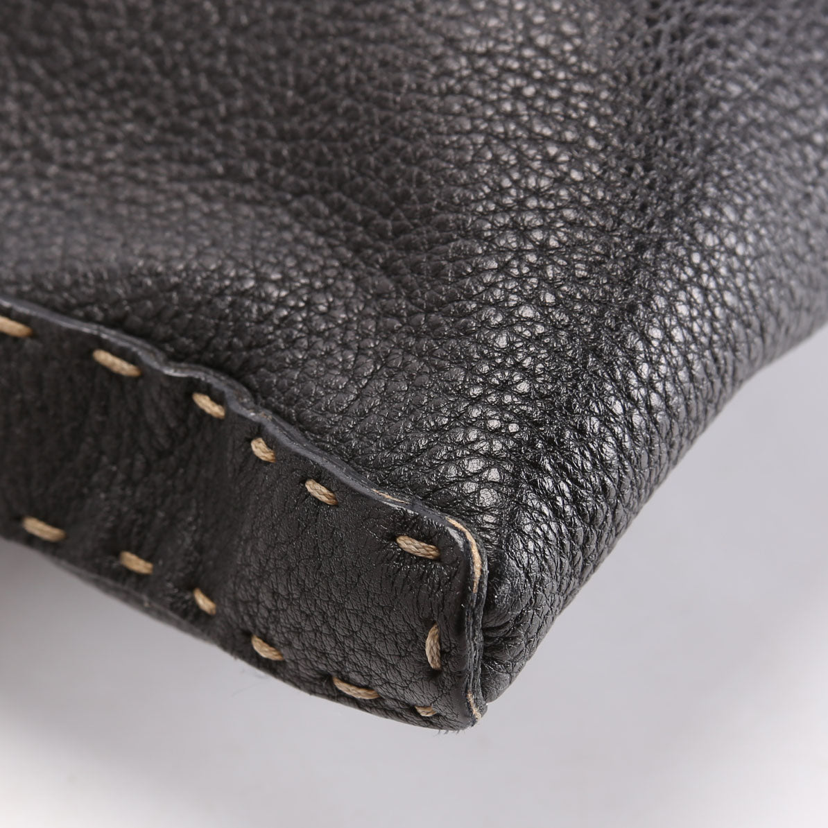Cuoio Romano Selleria Messenger Black