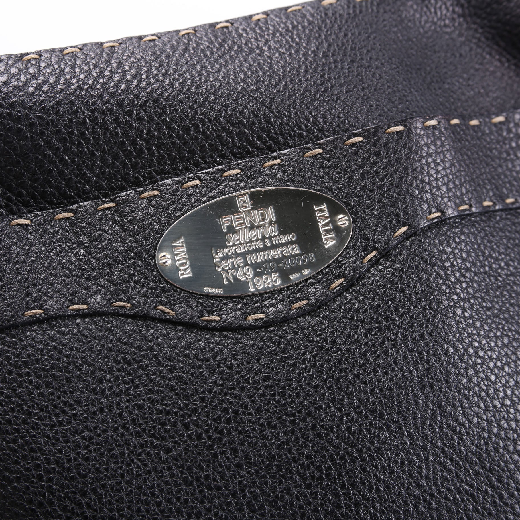 Cuoio Romano Selleria Messenger Black