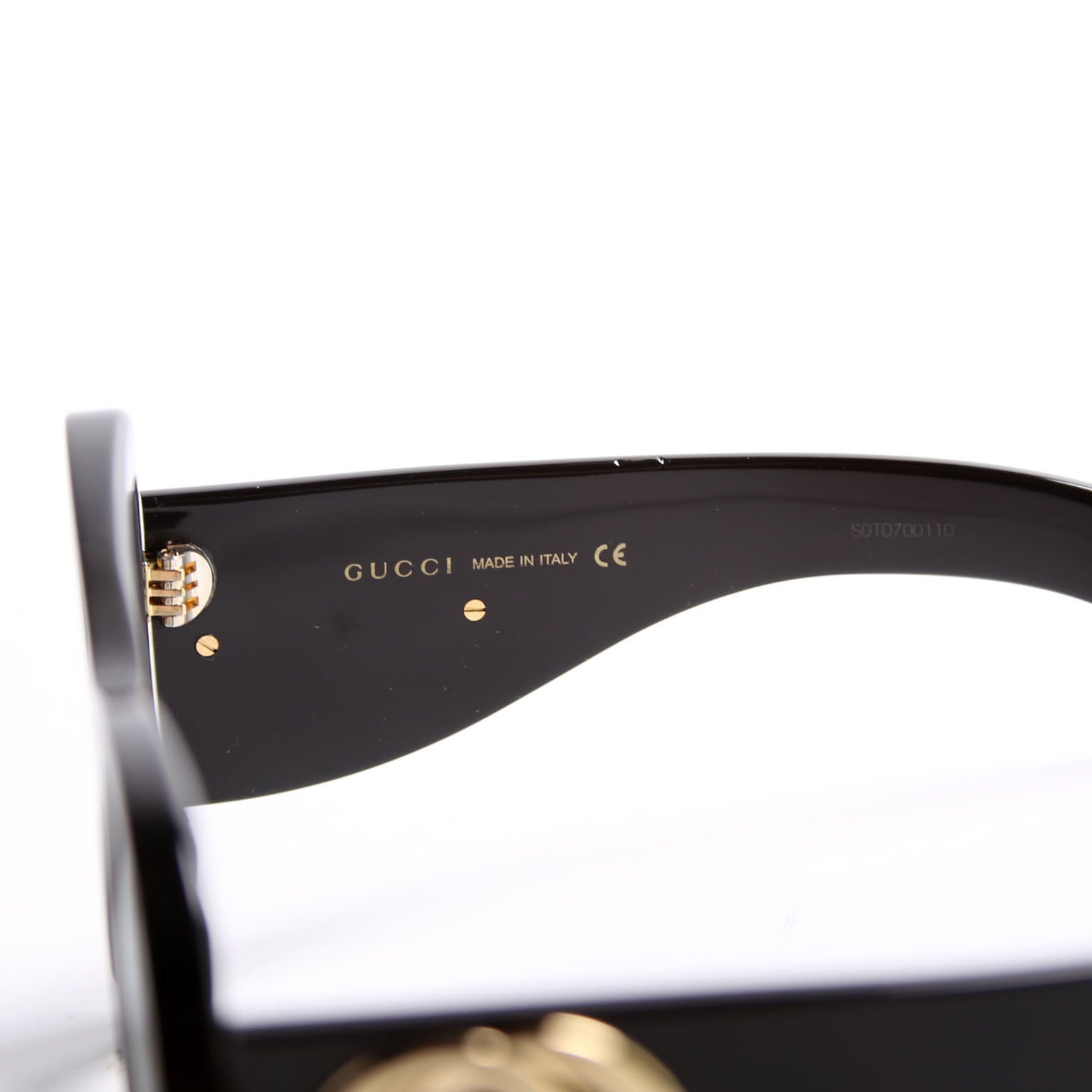 GG0143S Oversized Mother of Pearl Acetate