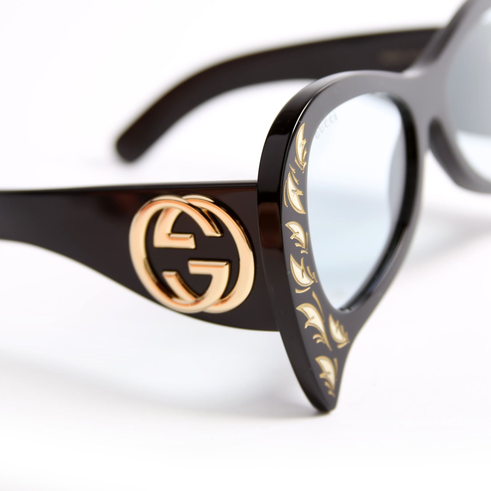 GG0143S Oversized Mother of Pearl Acetate