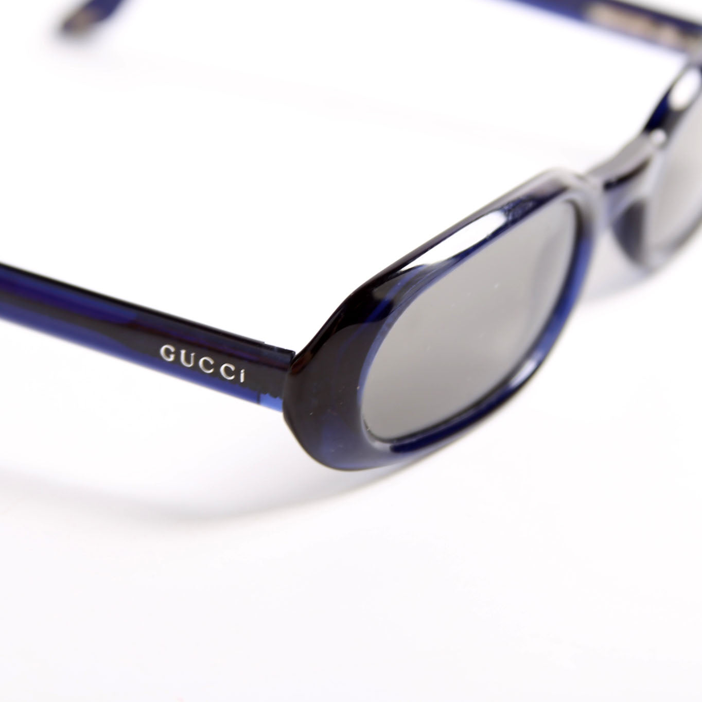 GG1157/S Narrow Oval Frame Sunglasses Navy