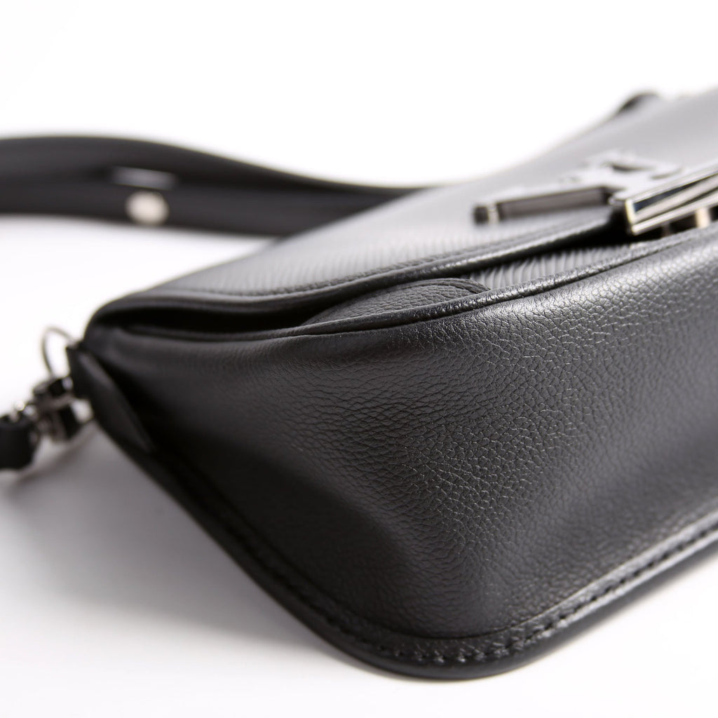 Buci Crossbody Epi Black
