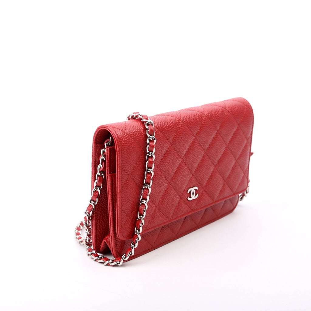 WOC Classic Quilted Caviar 22M Red