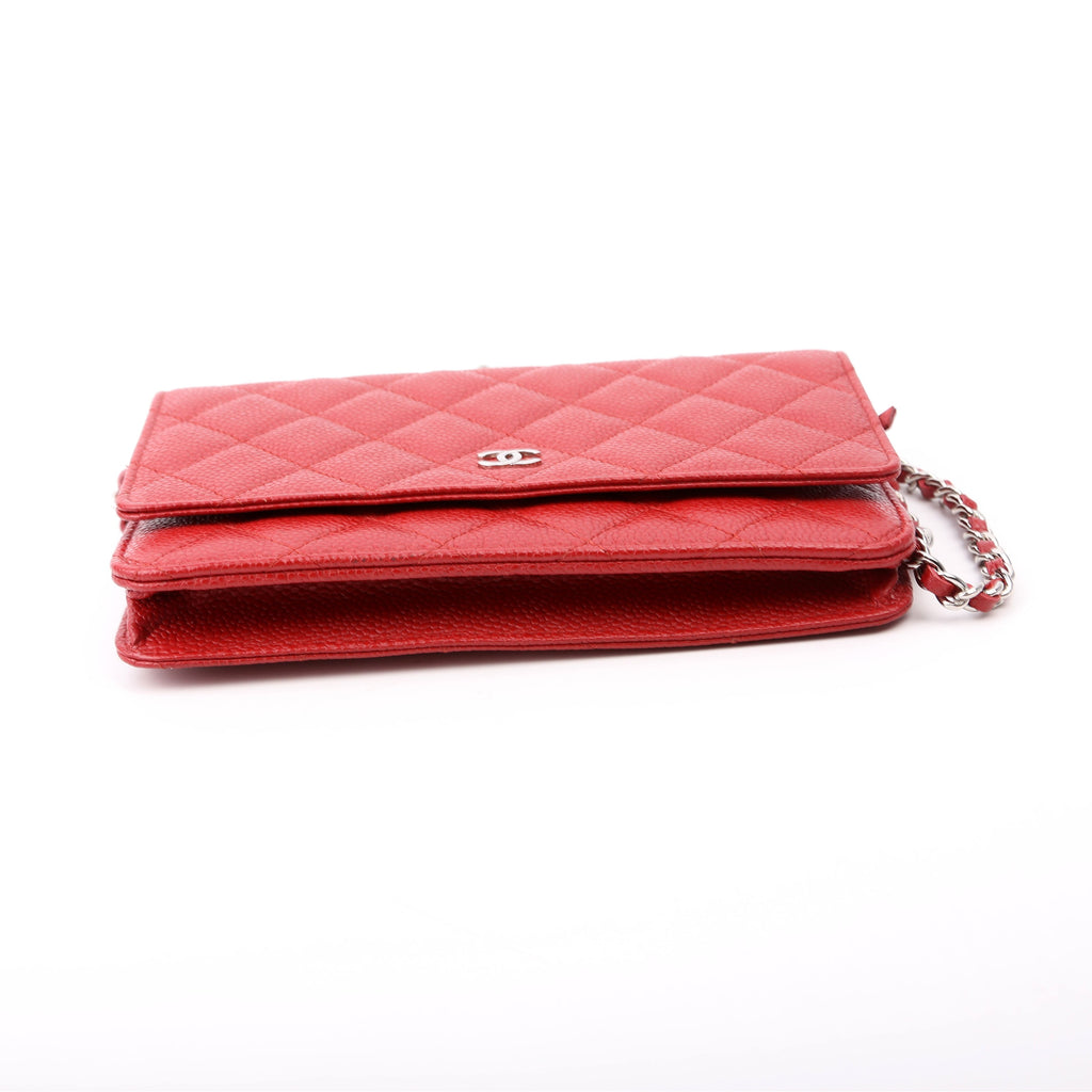 WOC Classic Quilted Caviar 22M Red