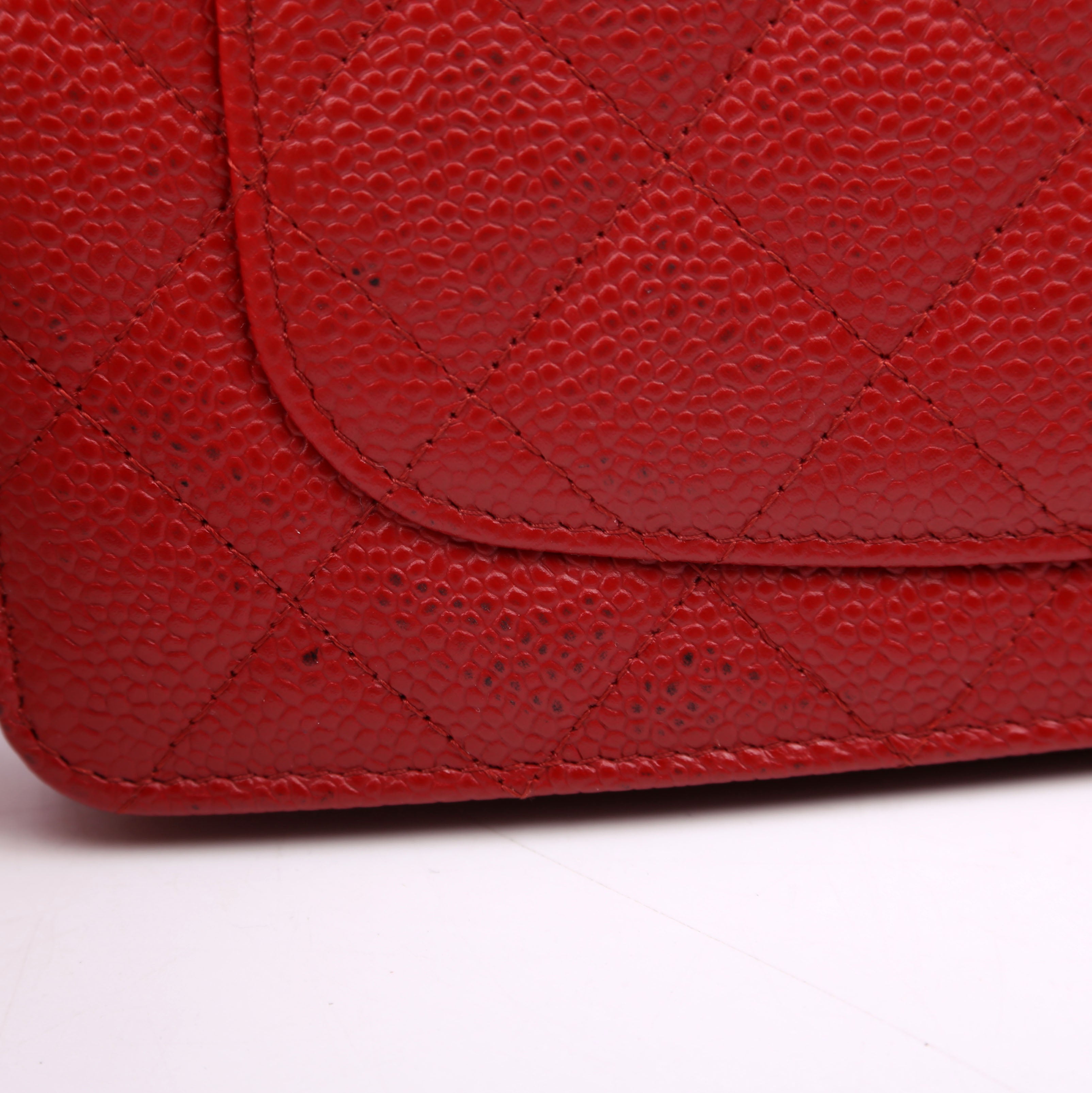 WOC Classic Quilted Caviar 22M Red