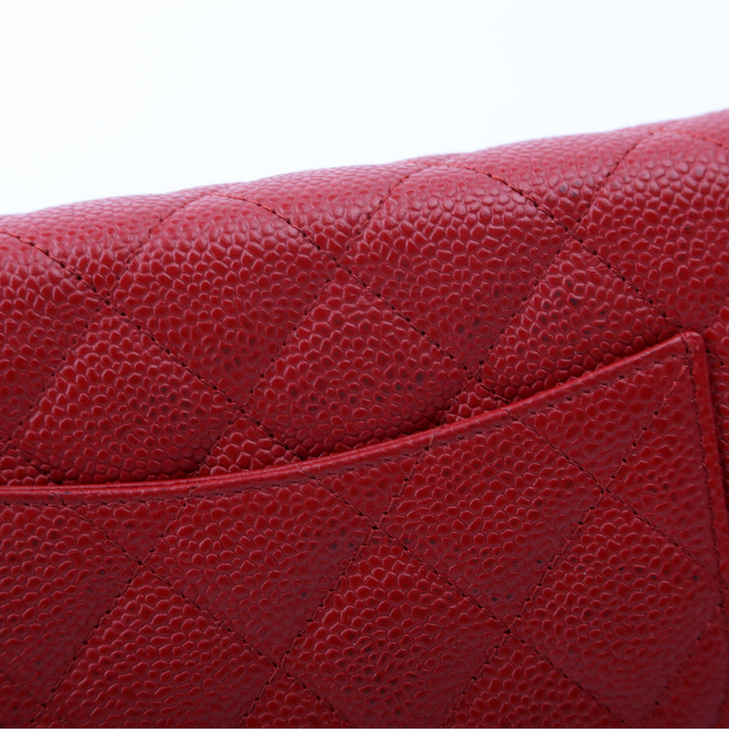 WOC Classic Quilted Caviar 22M Red