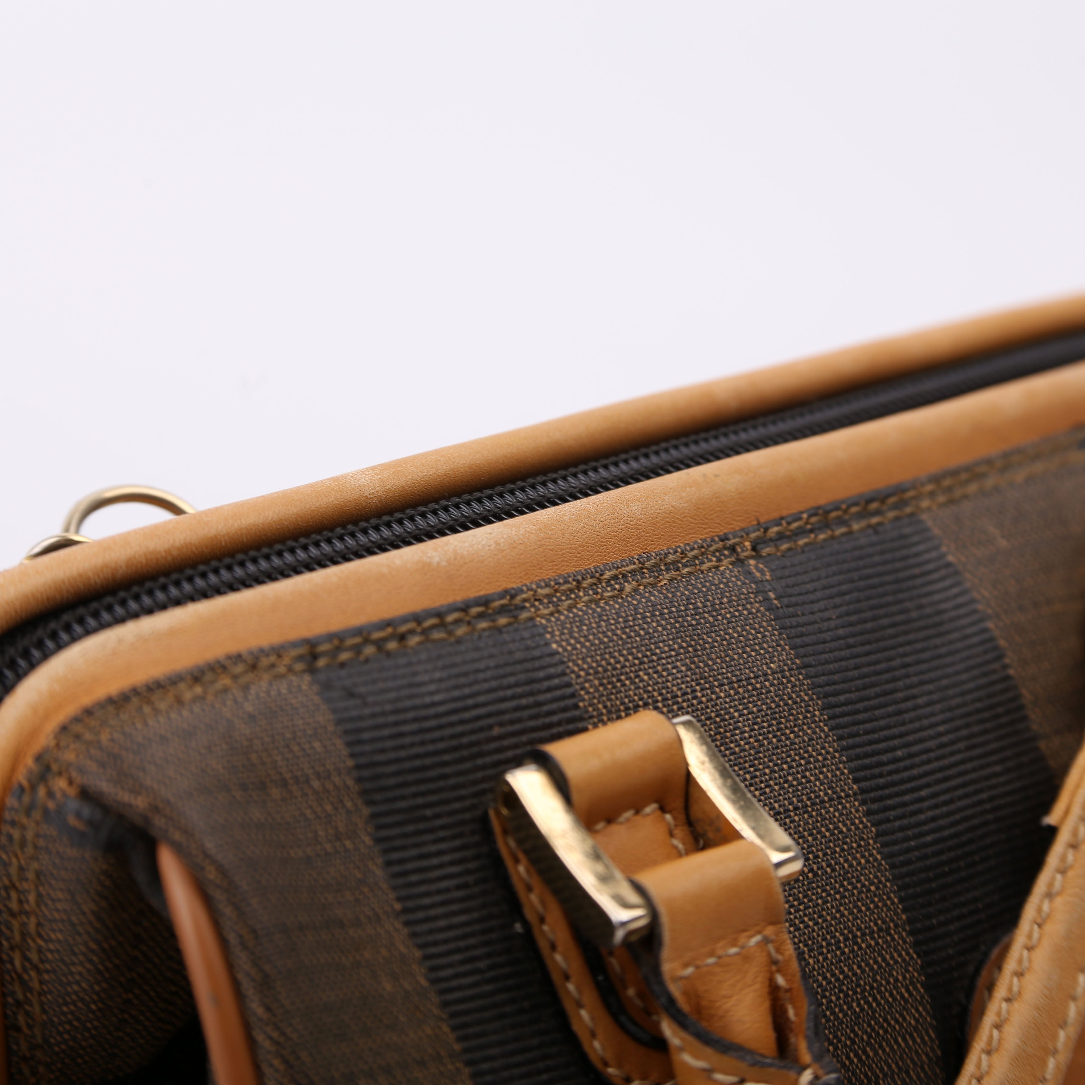 Mini Pequin Boston With Strap Tan