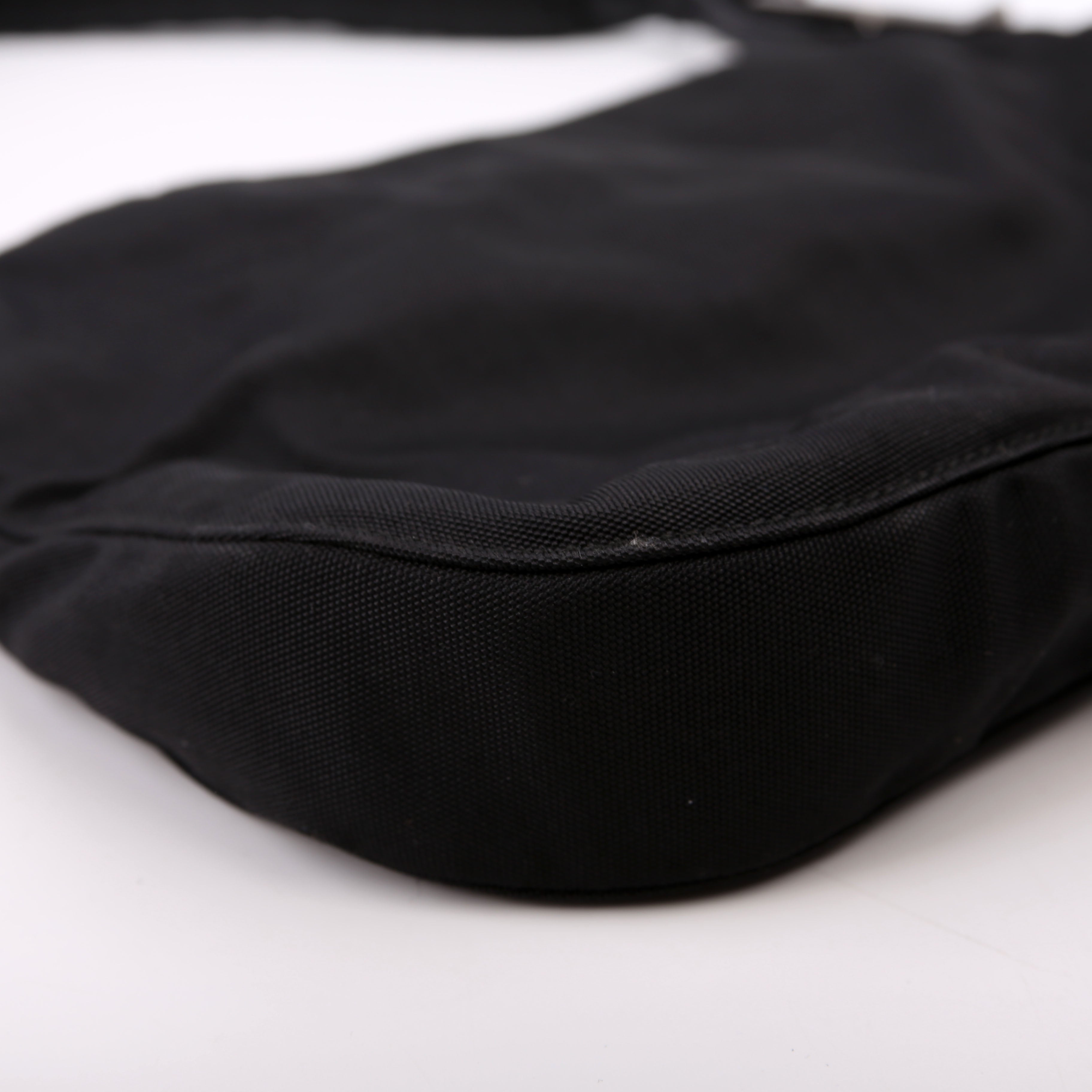 001-3193 Nylon Small Hobo Black