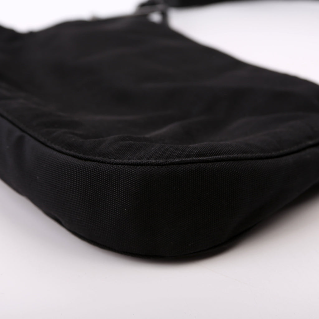 001-3193 Nylon Small Hobo Black