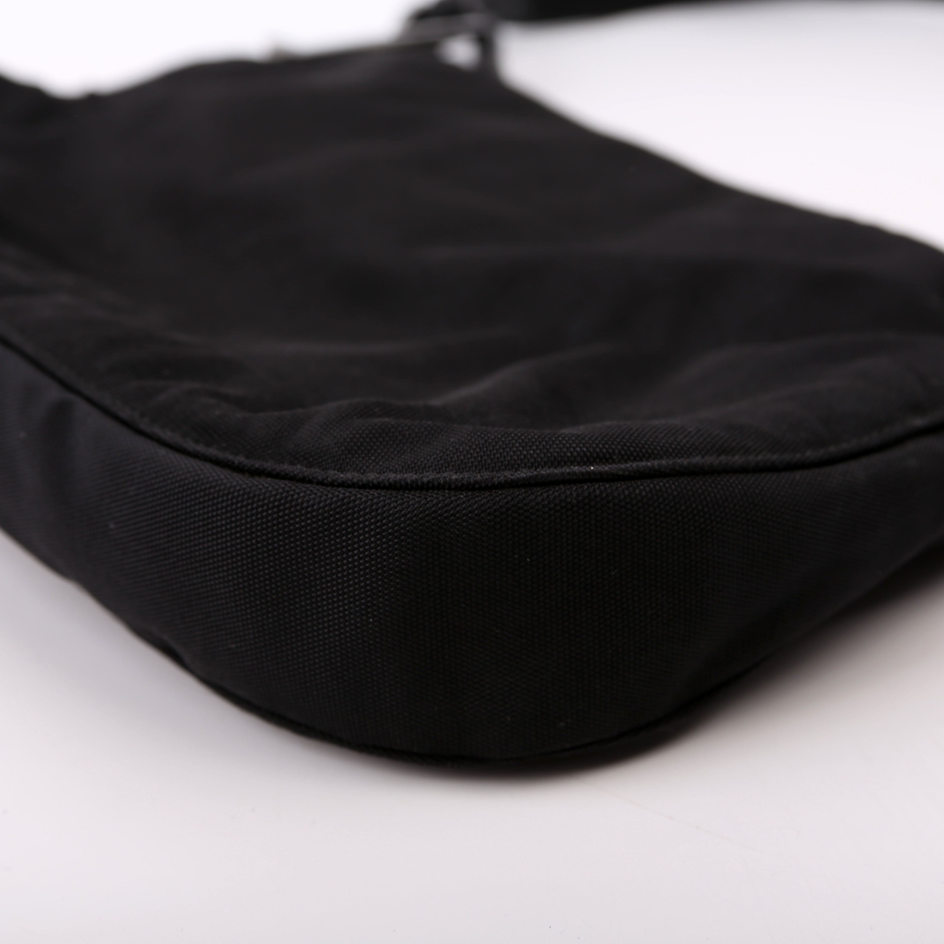 001-3193 Nylon Small Hobo Black