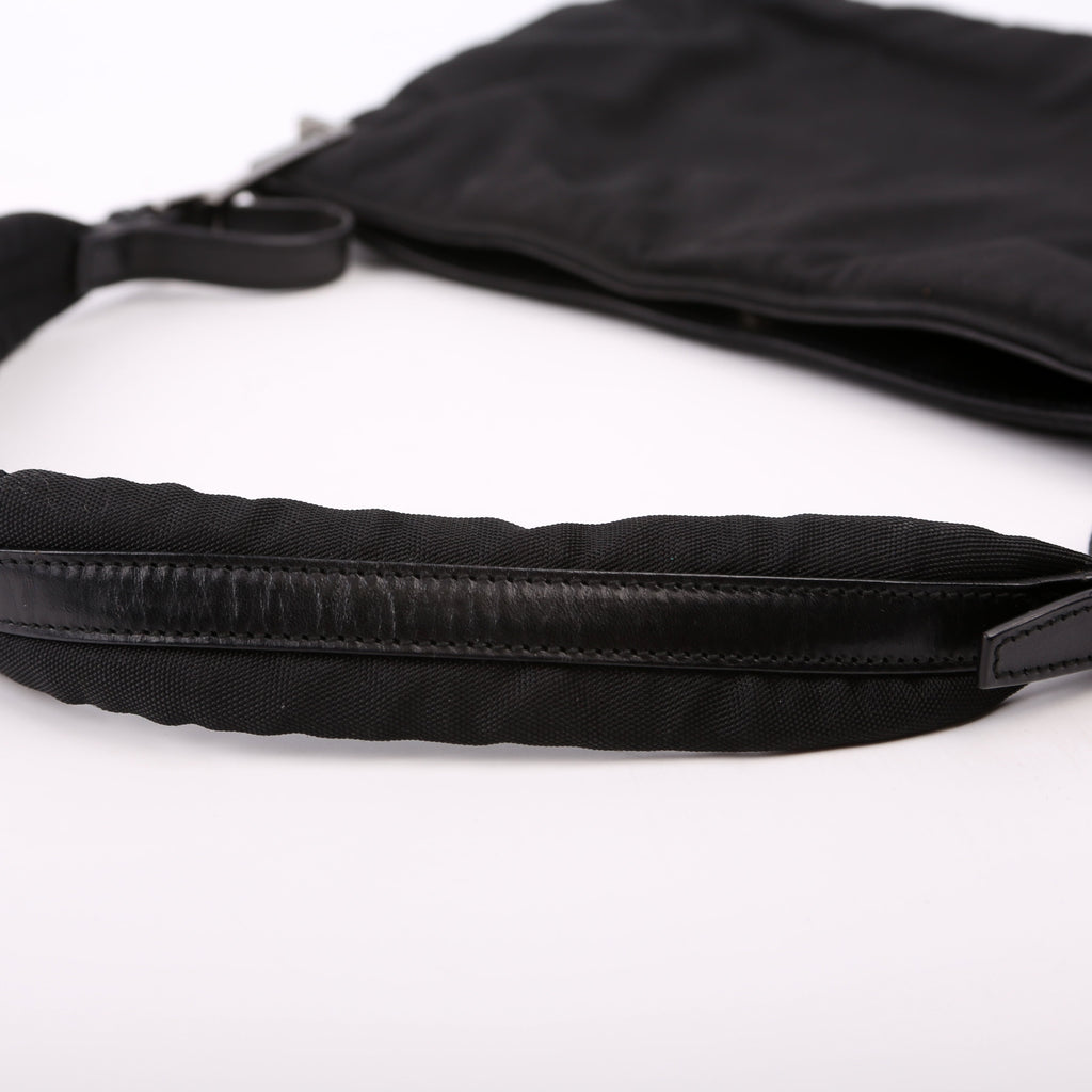001-3193 Nylon Small Hobo Black