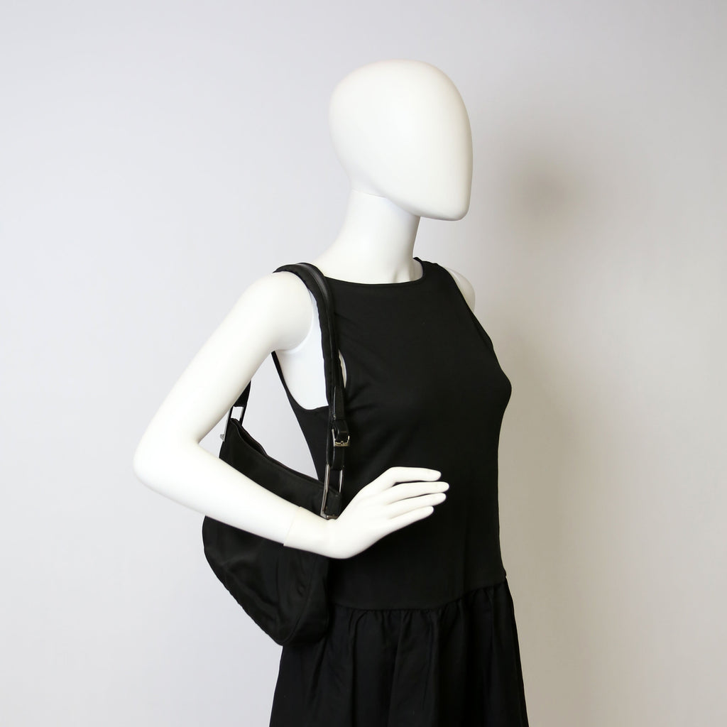 001-3193 Nylon Small Hobo Black