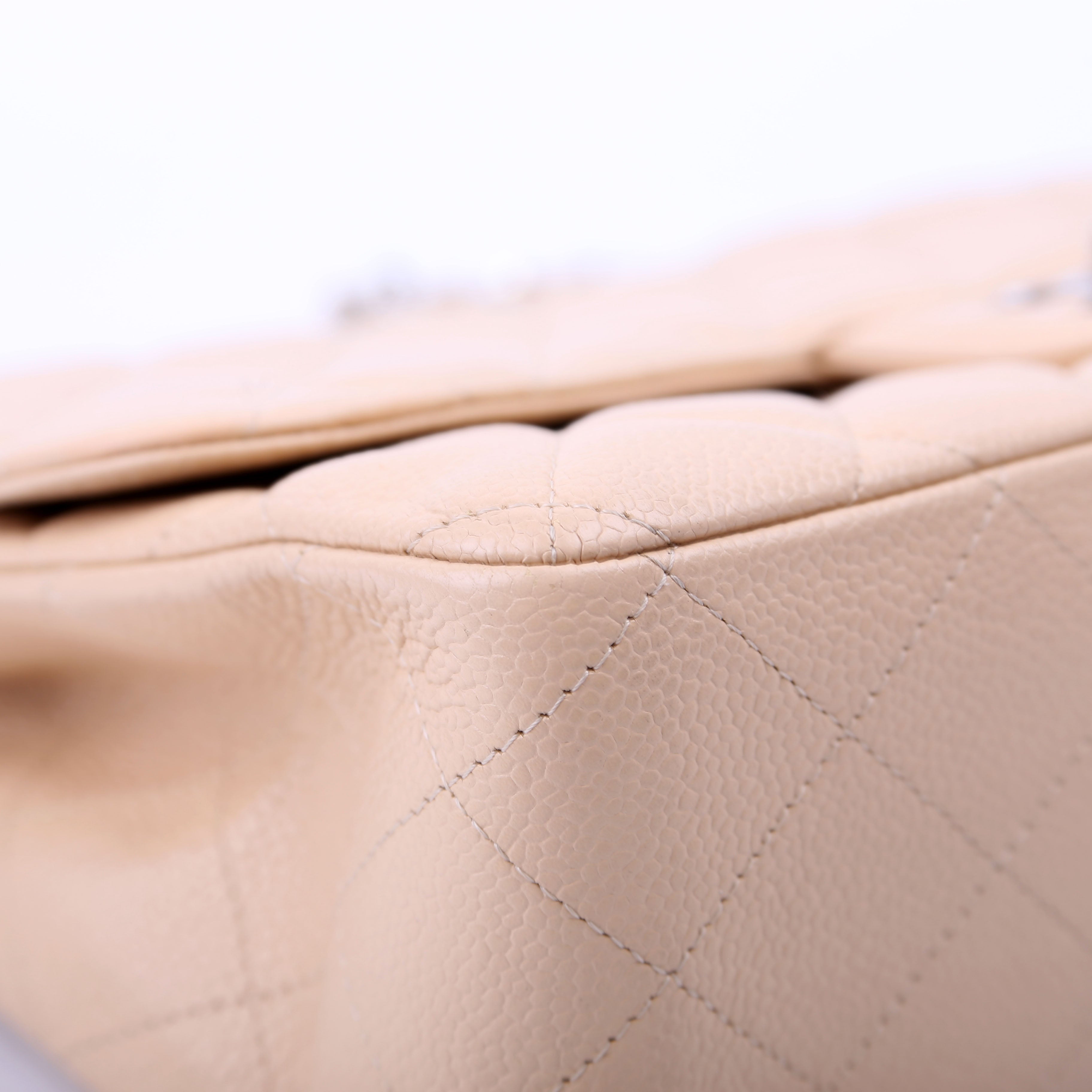 Classic Flap Jumbo Caviar Beige