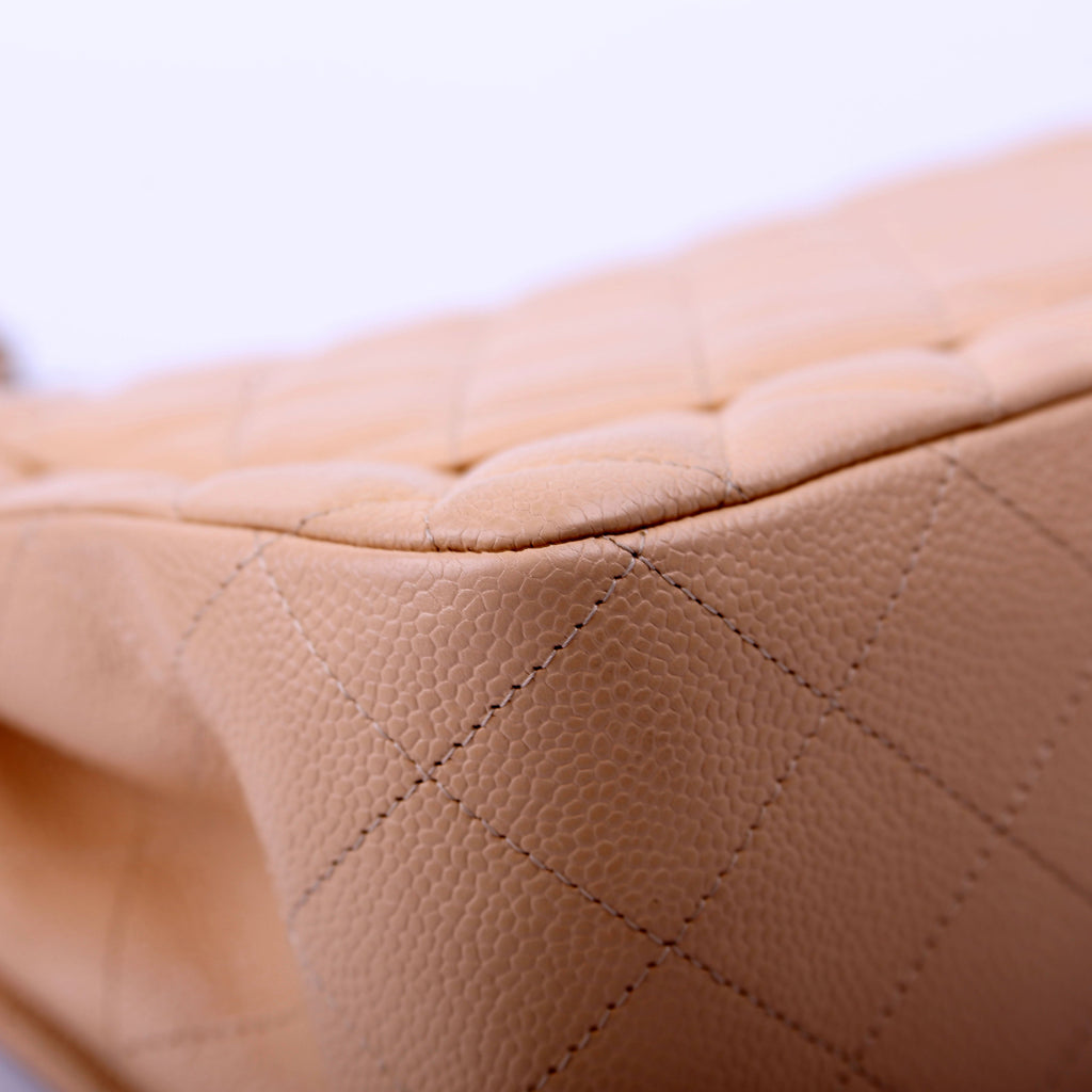Classic Flap Jumbo Caviar Beige