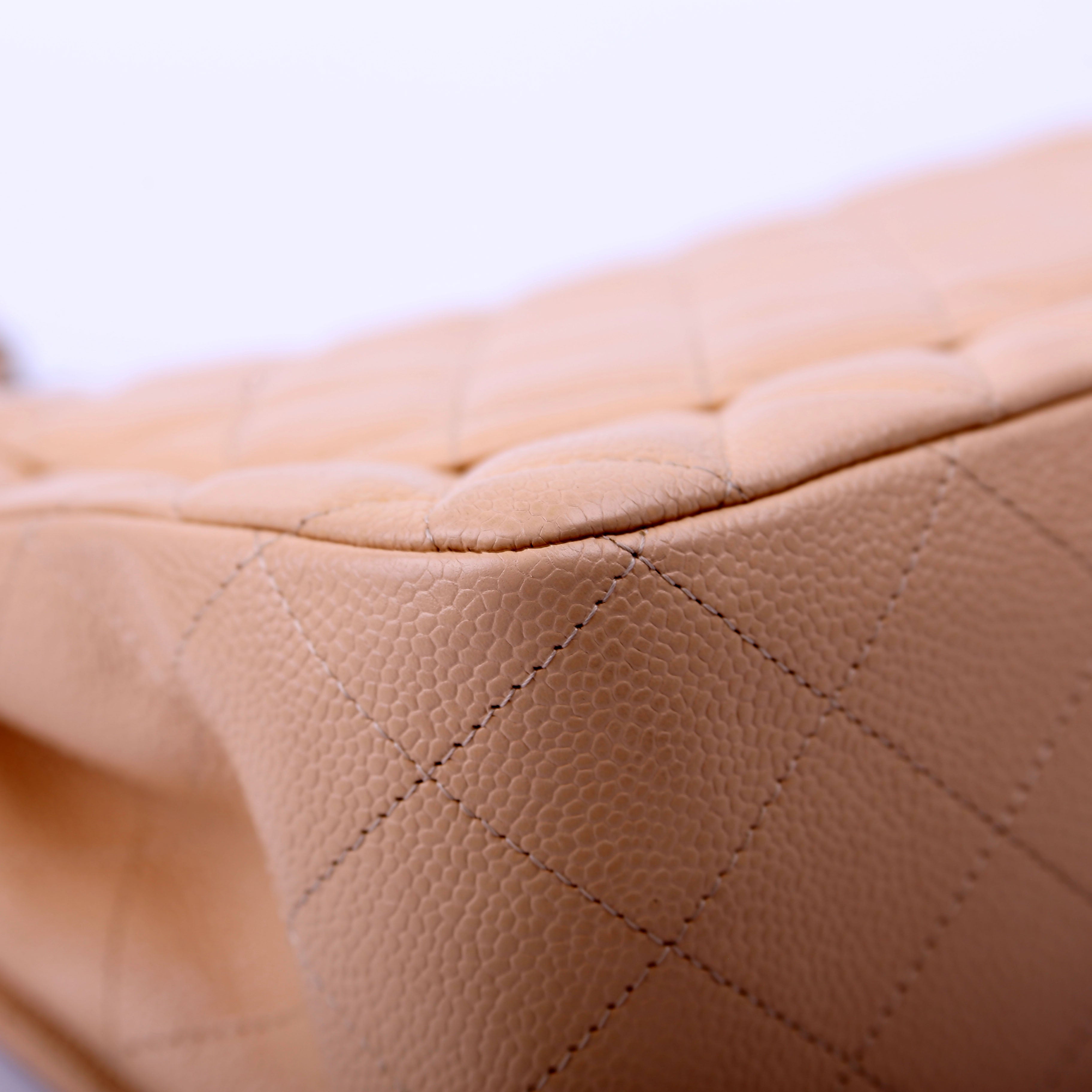Classic Flap Jumbo Caviar Beige