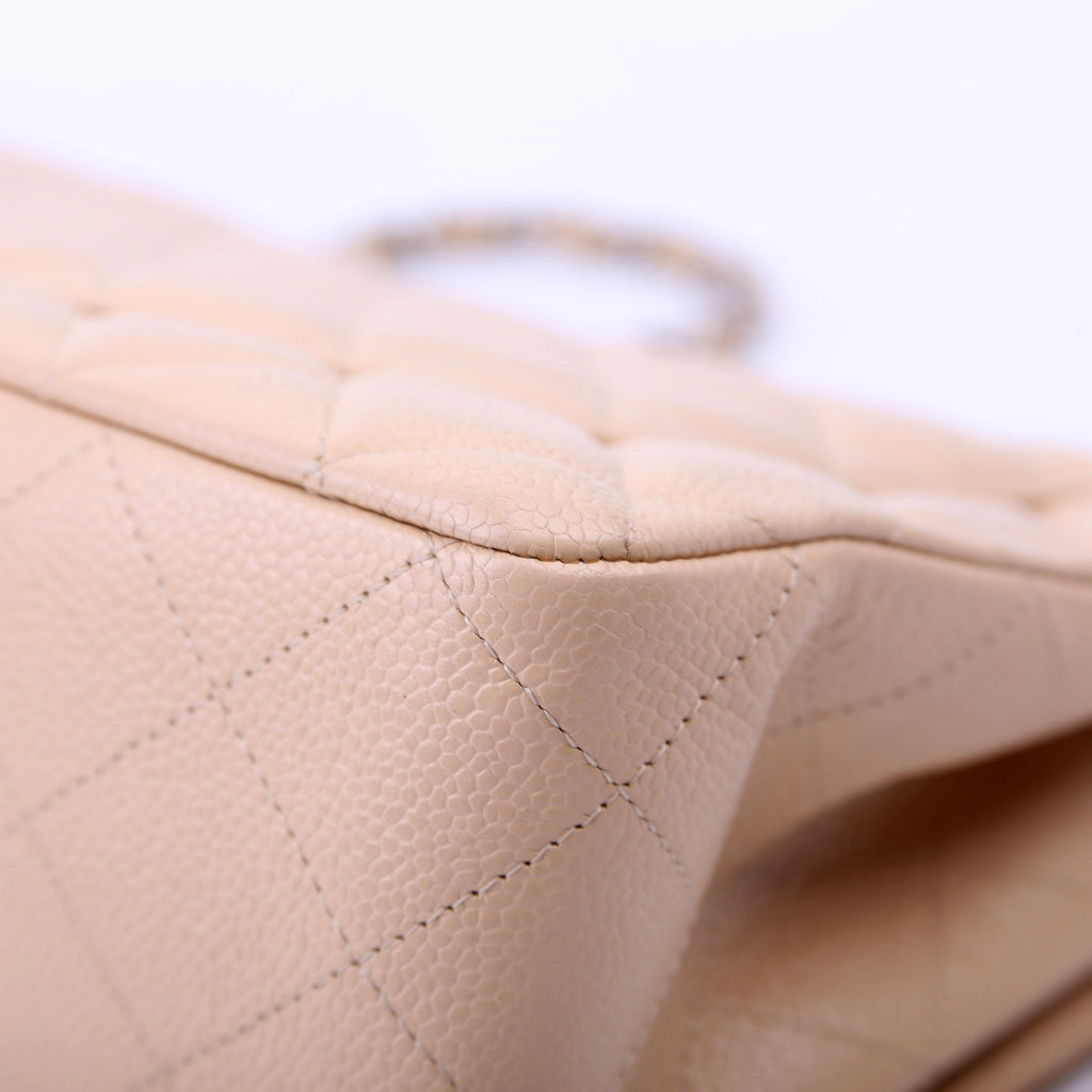 Classic Flap Jumbo Caviar Beige