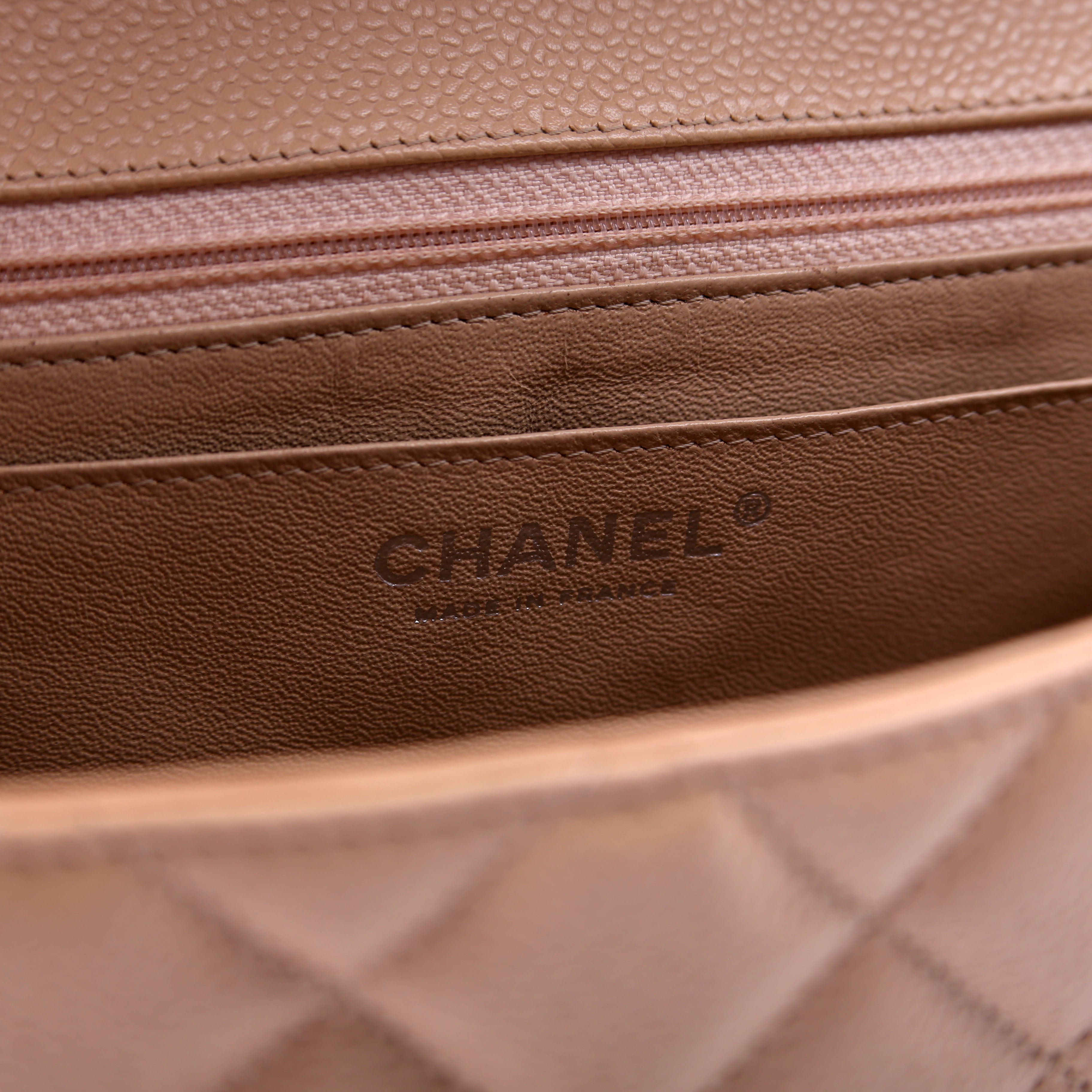 Classic Flap Jumbo Caviar Beige