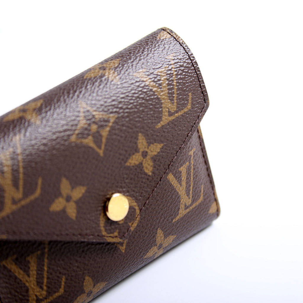 Victorine Wallet Monogram Berry