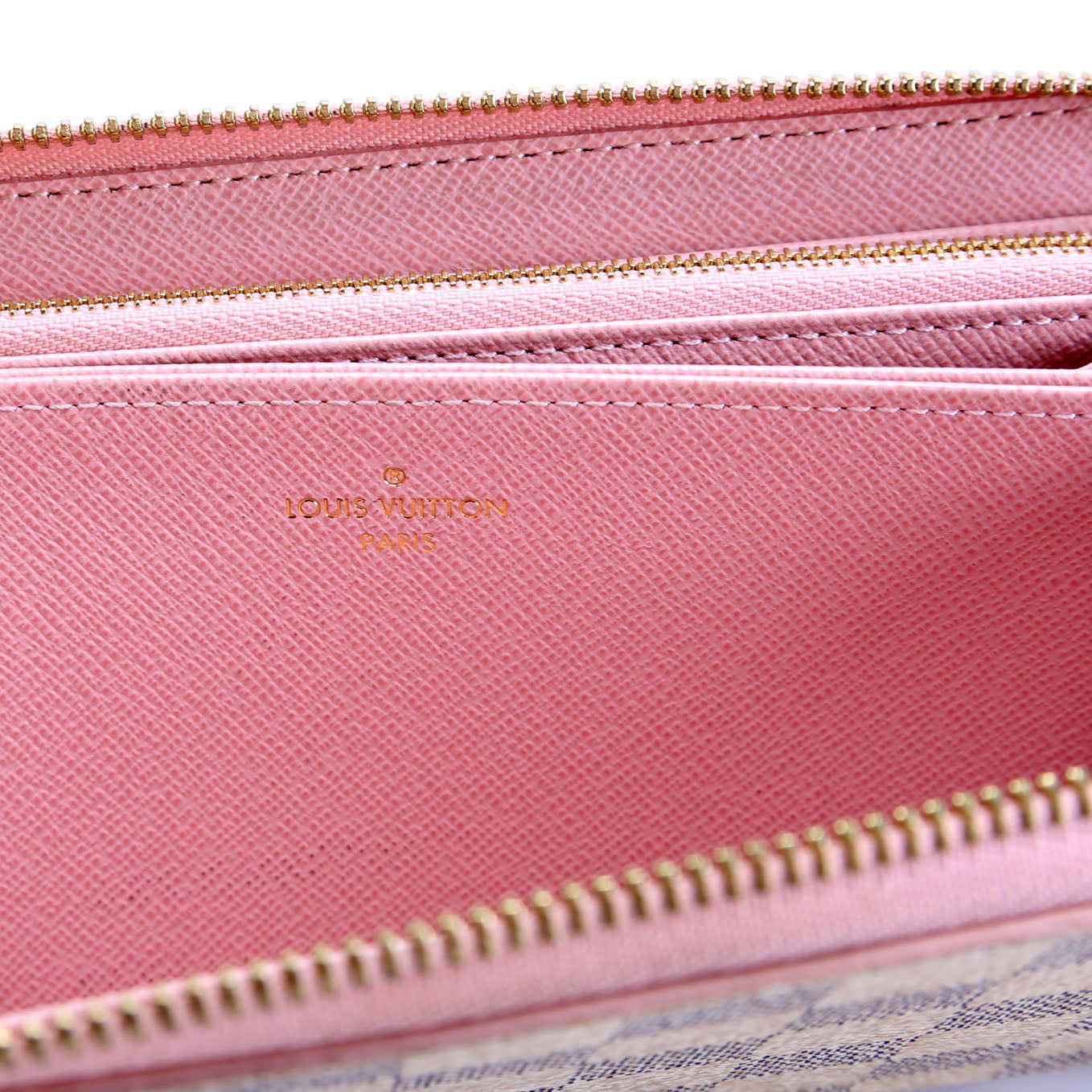 Zippy Wallet Damier Azur Pink